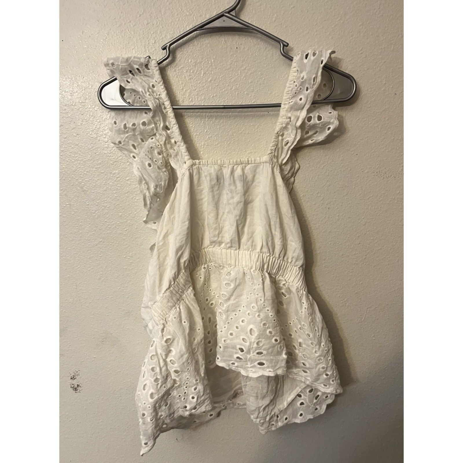Banana Republic Banana Republic Women's White Eyelet Trim Sleeveless Top Blouse EUC Large Size L / US 10 / IT 46 - 3 Thumbnail