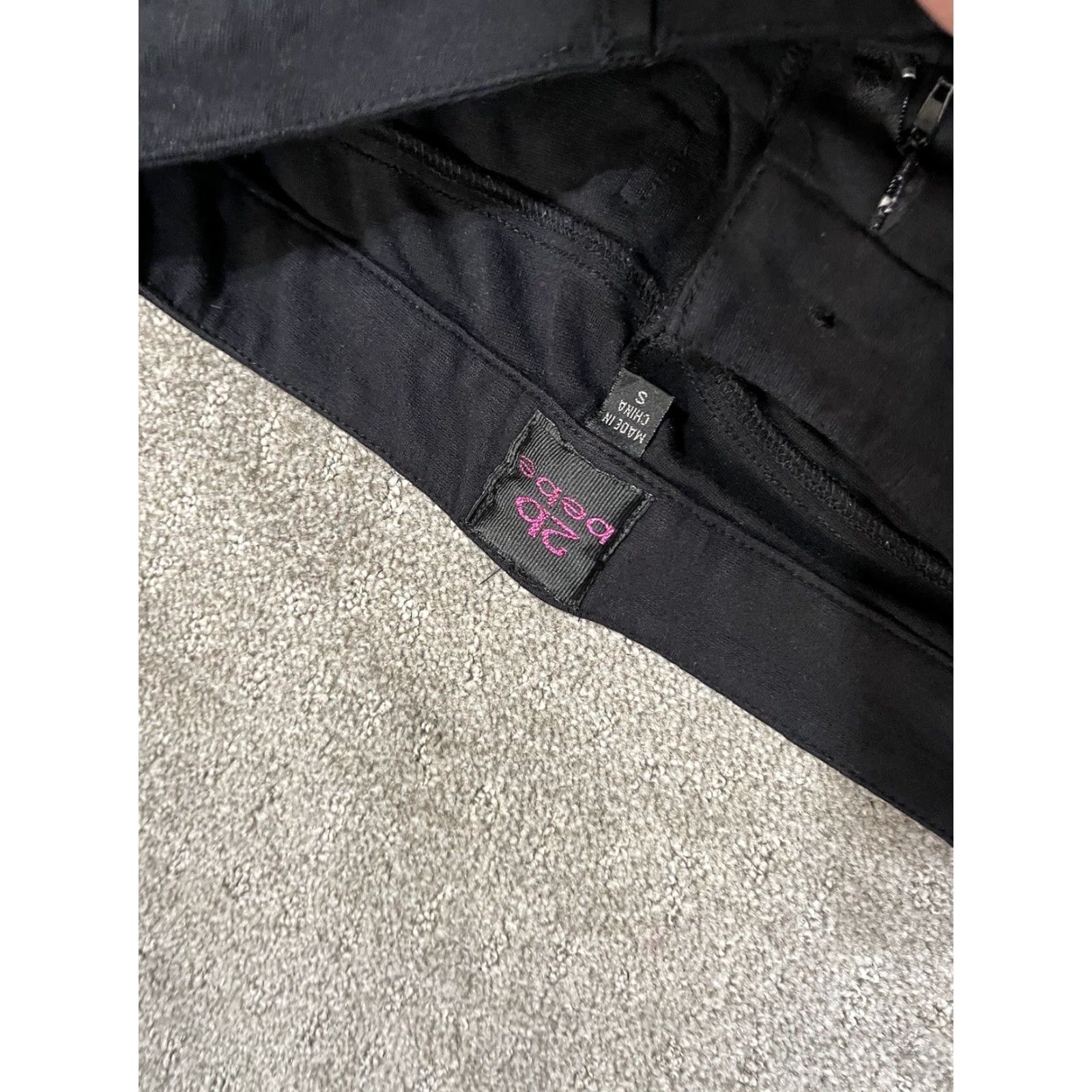 Bebe VINTAGE 2B BEBE Skinny Leg Dark Denim Black Jeans Women Size S Stretch Jegging Pants Women Mens Womens Size 28" / US 6 / IT 42 - 5 Thumbnail