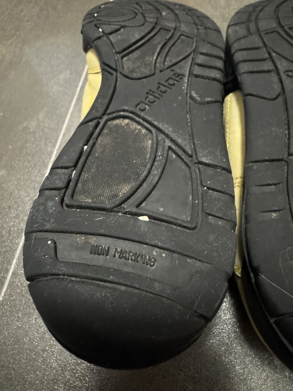 Adidas Leather Adidas x Dikembe Mutombo low lifestyle trainers Size US 8 / EU 41 - 11 Thumbnail