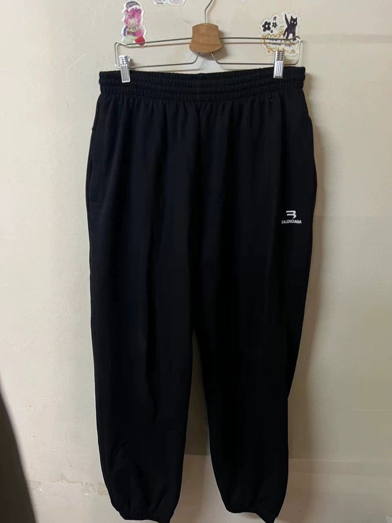 Balenciaga Balenciaga size L Black embroidered logo pants Size US 26 / EU 42 - 1 Thumbnail