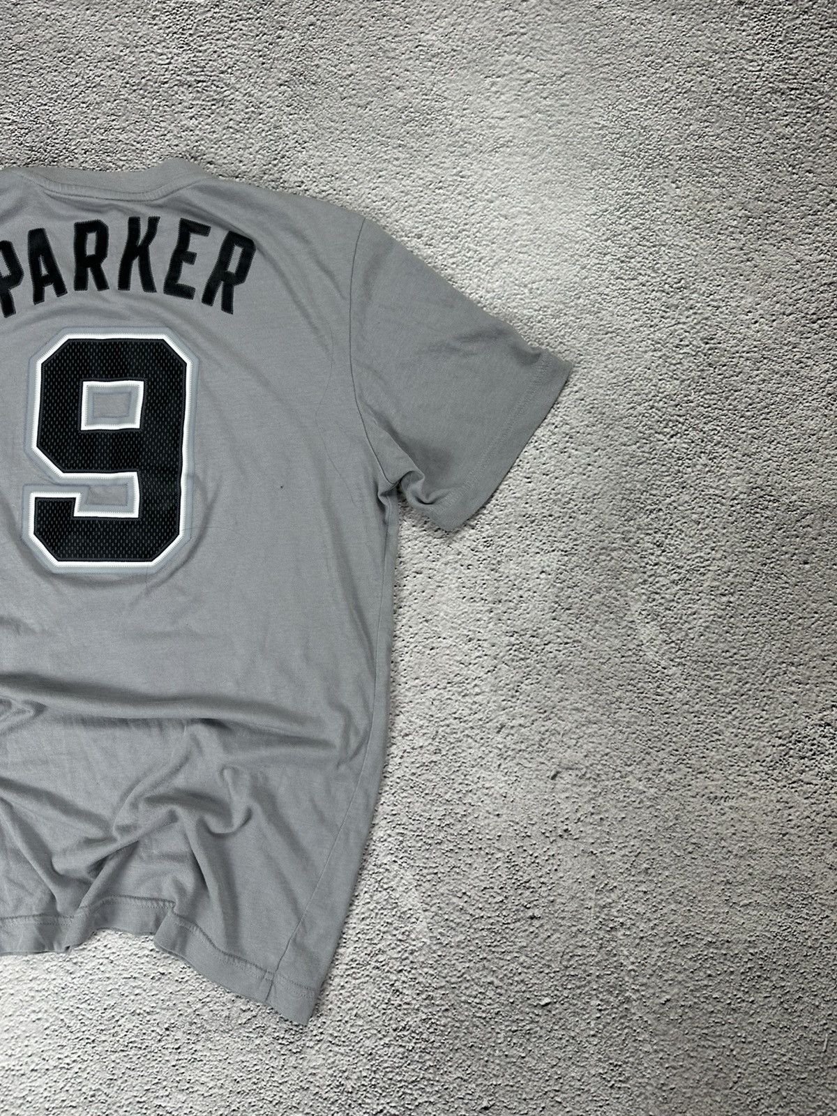 Adidas Vintage Adidas NBA Spurs Parker 9 Soccer Jersey Y2K Style Size US M / EU 48-50 / 2 - 9 Thumbnail