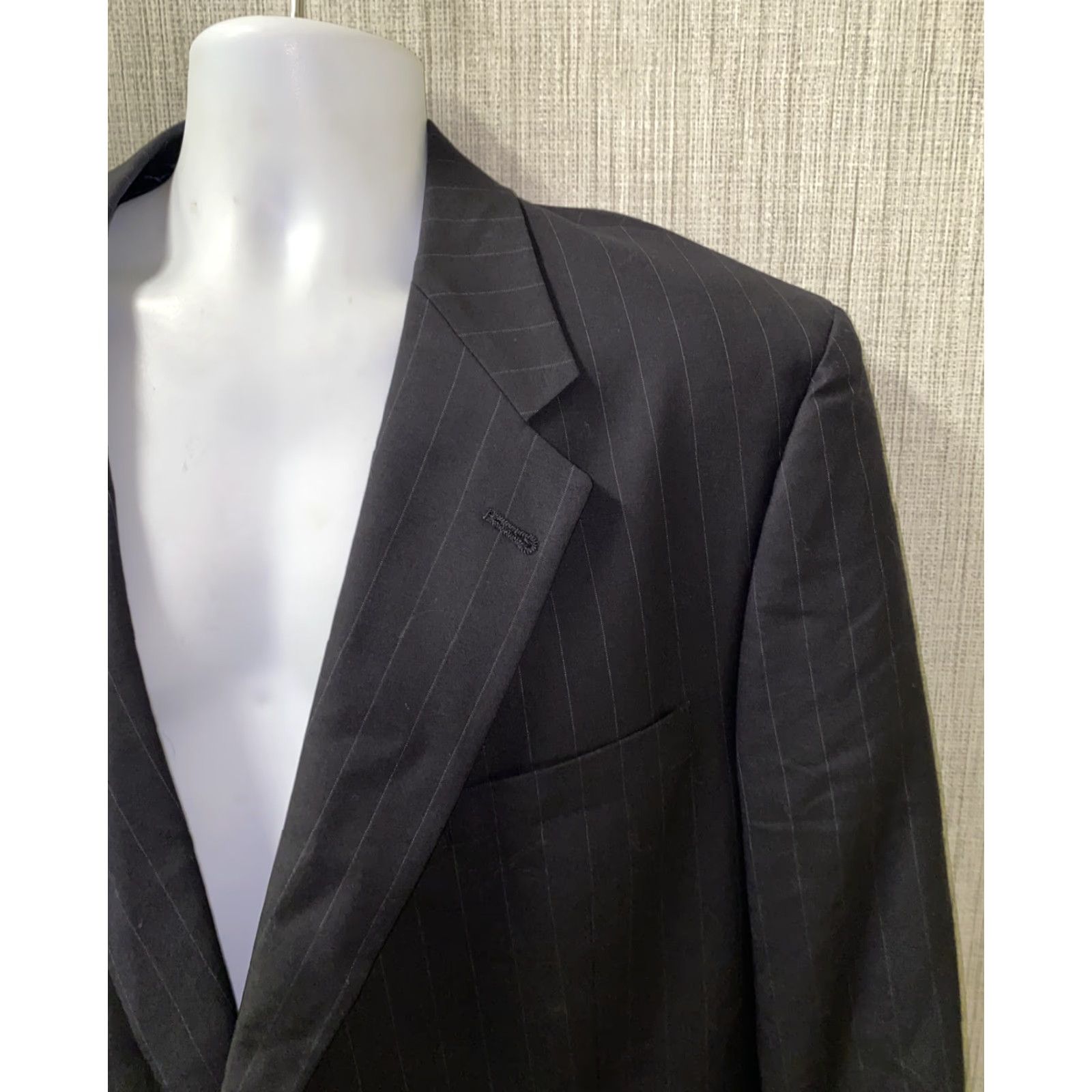Hart Schaffner Marx Hart Schaffner Mens Black Pinstriped 2 Button Sport Coat Size 48L USA Made Size US M / EU 48-50 / 2 - 2 Thumbnail