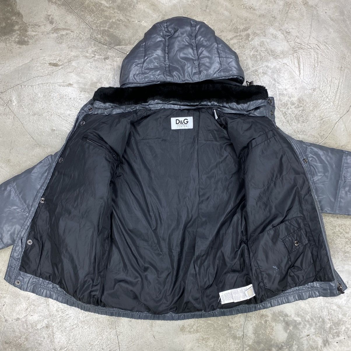 Dolce & Gabbana Junior Multi Pocket Puffer Jacket Size US M / EU 48-50 / 2 - 8 Thumbnail