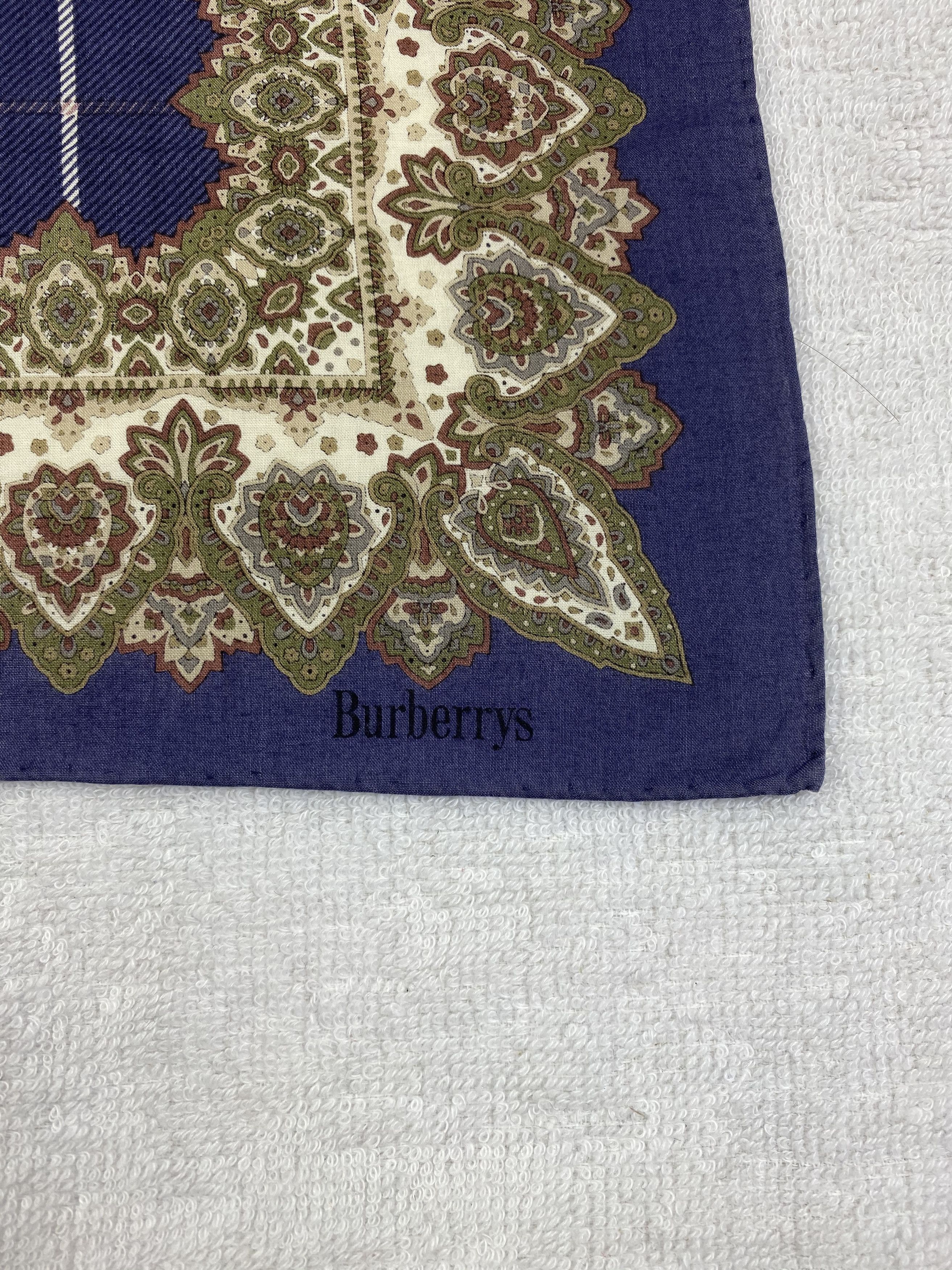 Burberry Burberrys Handkerchief / Bandana / Neckerchief Size ONE SIZE - 5 Thumbnail