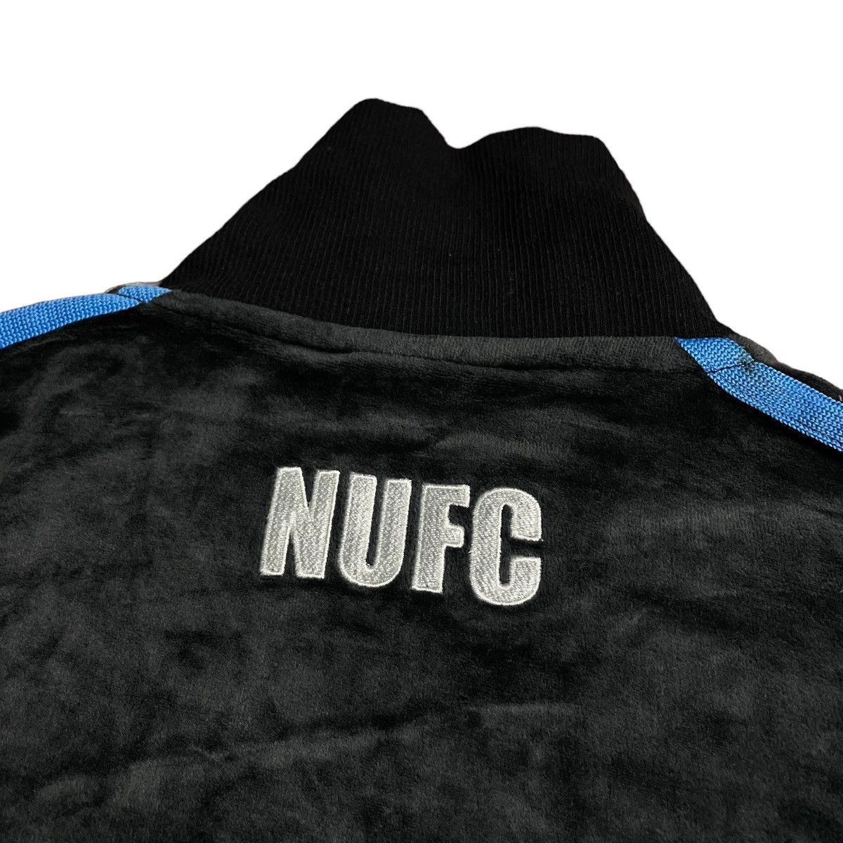 ⚽️👕 Y2K ADIDAS NEWCASTLE UNITED VELVET 3 STRIPES TRACKTOP