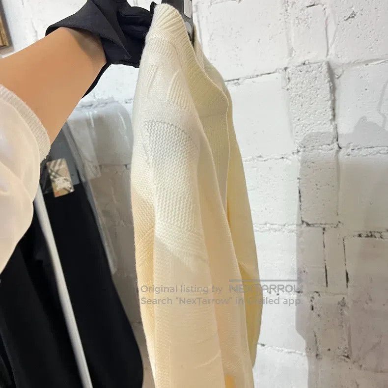 Hermes Hermes Beige Wool Knit Sweater, V-Neck Open Design Size XXS / US 00 / IT 34 - 3 Thumbnail