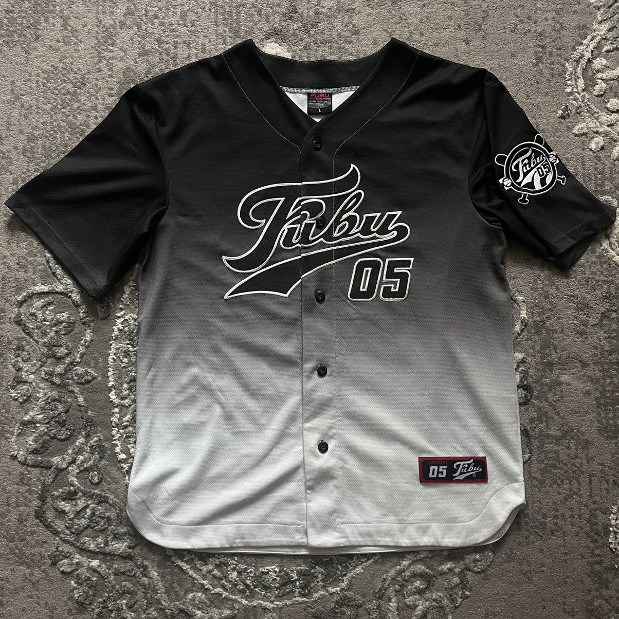 FUBU 05 VINTAGE STREETWEAR SK8 Y2K BASEBALL