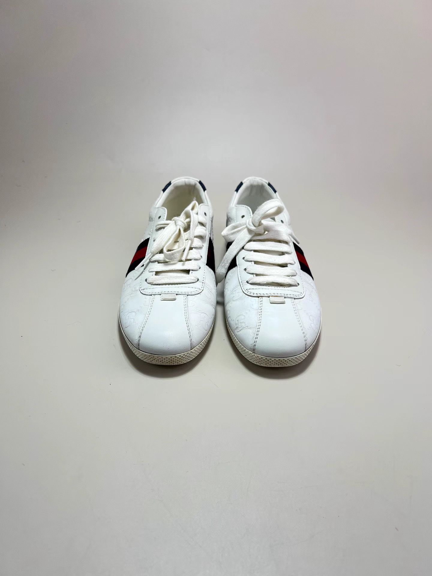 Gucci GUCCI GG Embossed Print White Sneakers Size US 7.5 / IT 37.5 - 2 Thumbnail