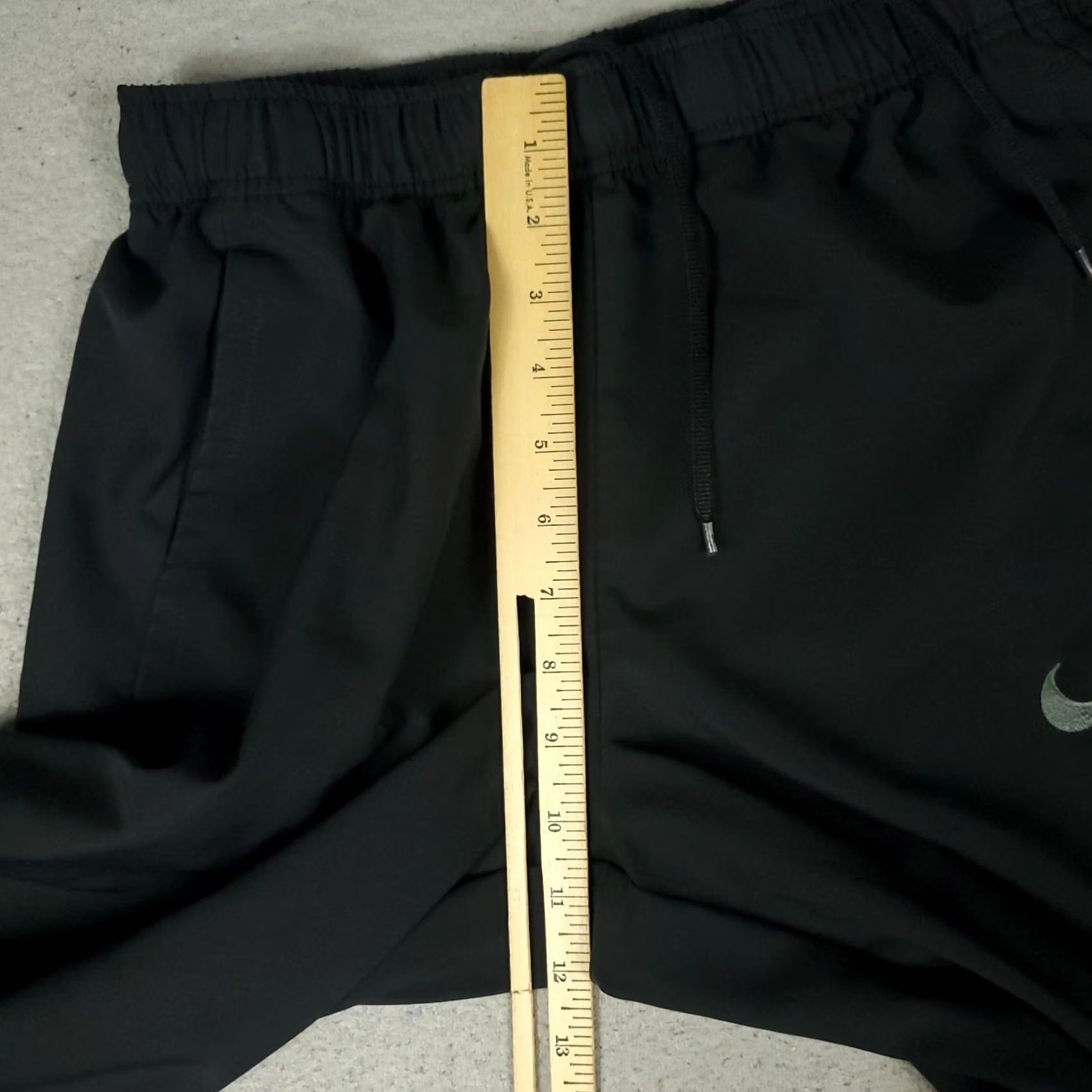Nike Nike Pants Mens Medium Black Lightweight Dri Fit Track Joggers Sweatpants Nike Swoosh Dri Fit Size US 31 - 6 Thumbnail