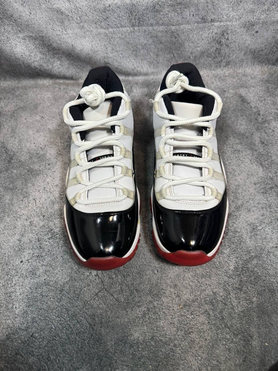 Jordan Brand Size 9 | Jordan 11 Concord Bred No Box | Pre-Owned Size US 9 / EU 42 - 5 Thumbnail