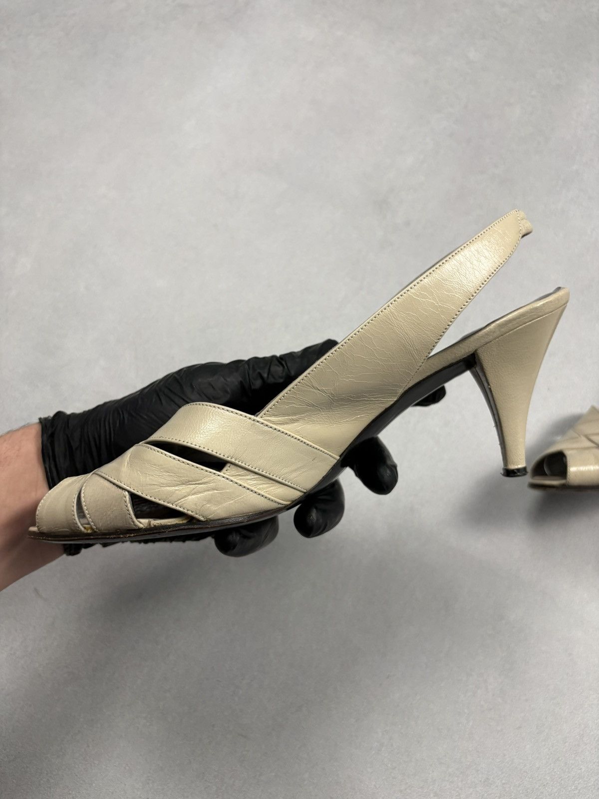 Dior Christian Dior Vintage Leather Slingback Heels Beige EU 38.5 Size US 8 / IT 38 - 5 Thumbnail