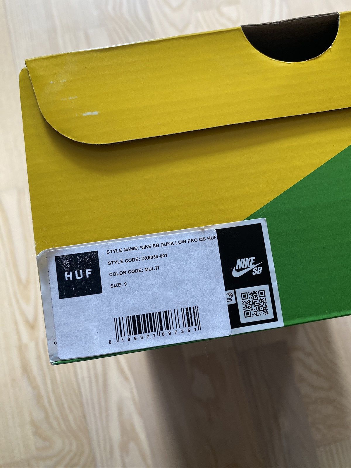 Huf × Nike Nike x HUF Dunk Lo Pro SB QS “New York City” Size US 9 / EU 42 - 3 Thumbnail