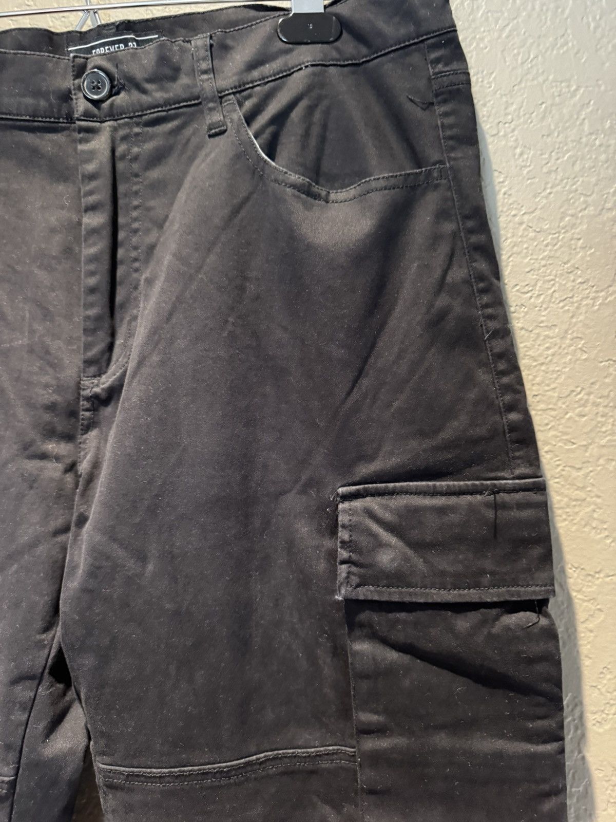 Forever 21 Forever 21 Parachute Balloon Cargo Cuff Pants Black Cotton Size US 30 / EU 46 - 4 Thumbnail