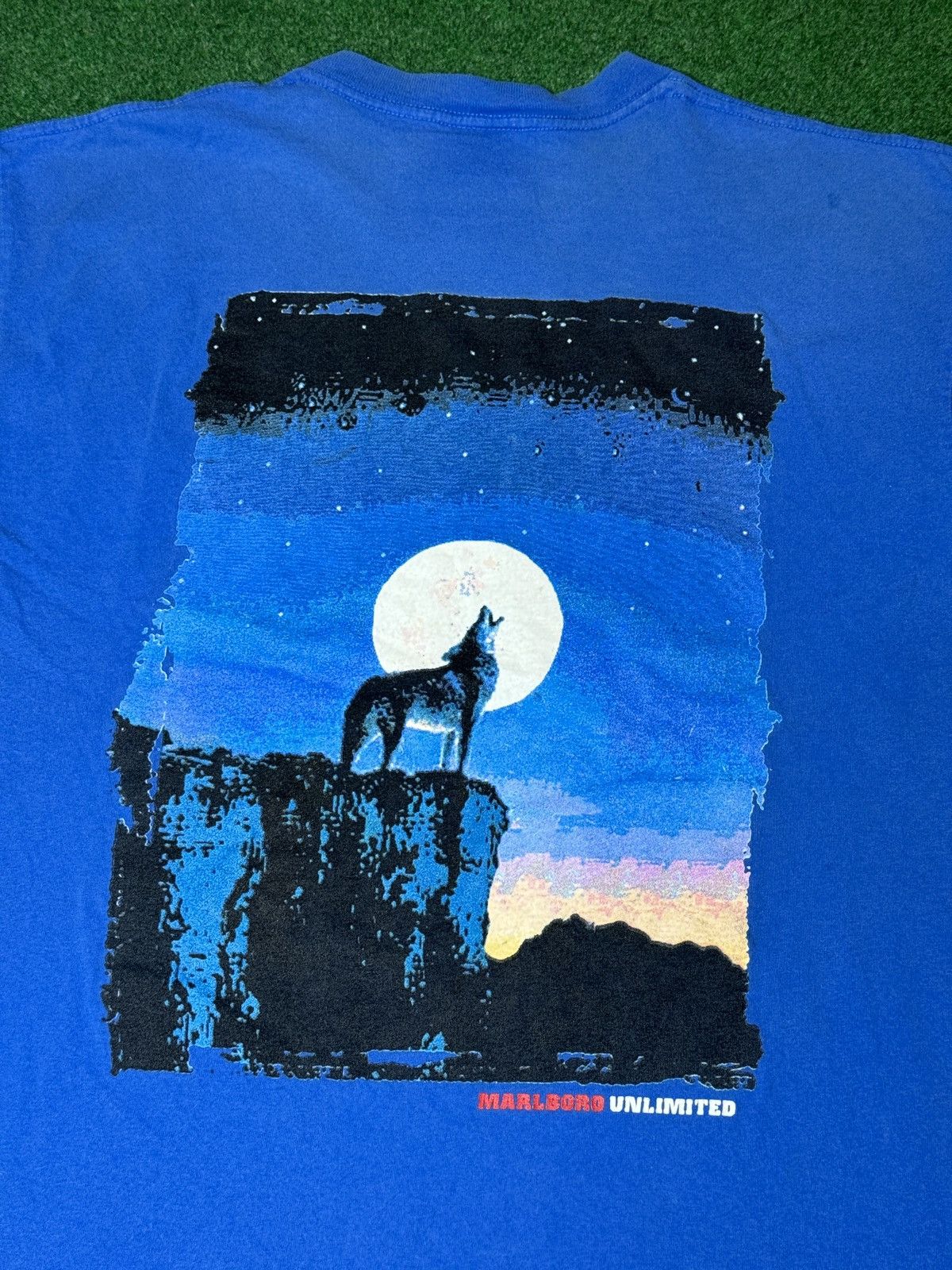 Marlboro × Vintage Vintage 90s Marlboro Lone Wolf Pocket Tee USA Made T Shirt Size US XL / EU 56 / 4 - 2 Thumbnail