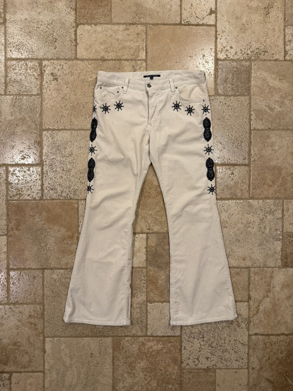 Cout de la Liberte Coût De La Liberté Jimmy-Star Studs Cord Flare Ivory Pants Size US 34 / EU 50 - 1 Thumbnail