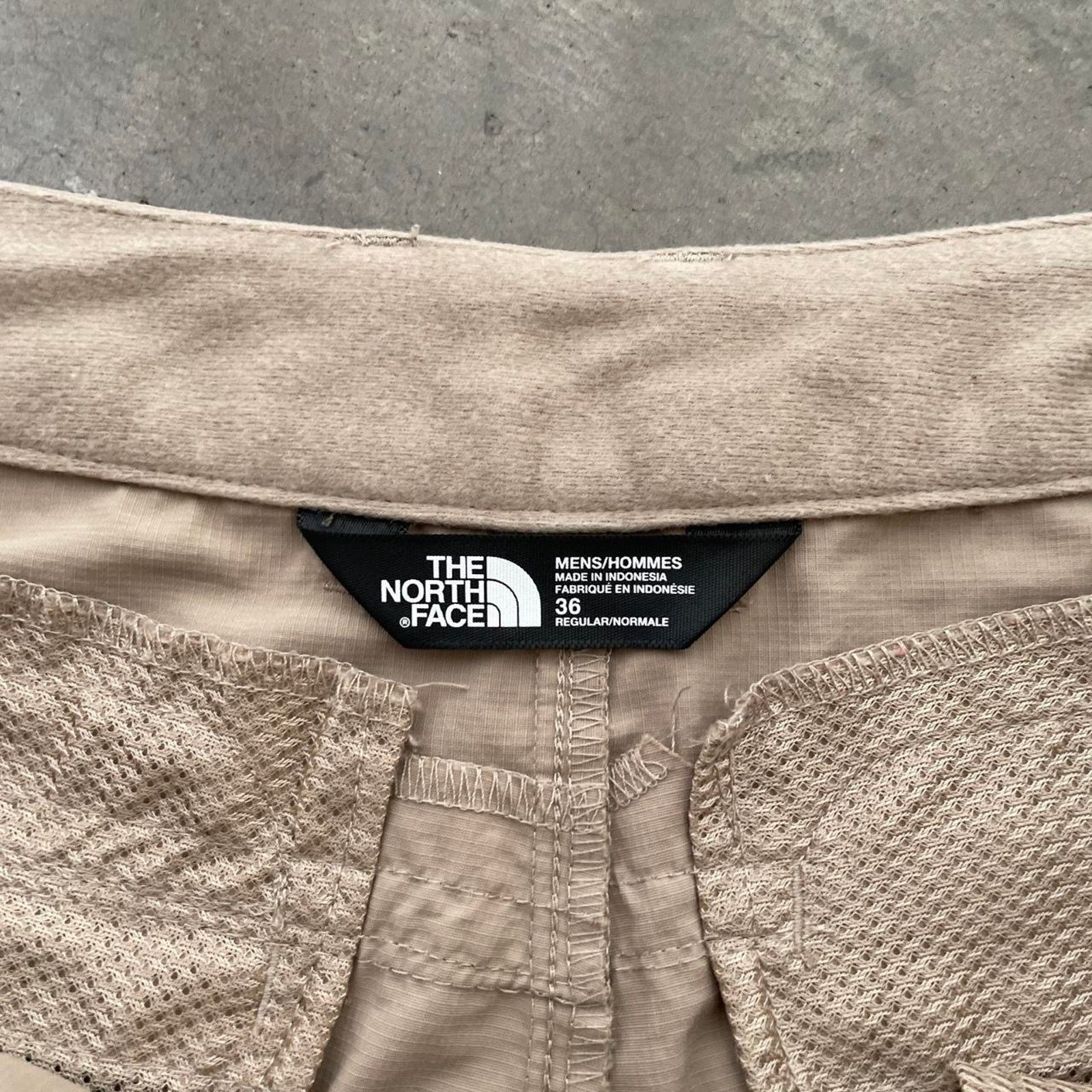 The North Face The North Face Khaki Nylon Cargo Shorts Size US 36 / EU 52 - 4 Thumbnail
