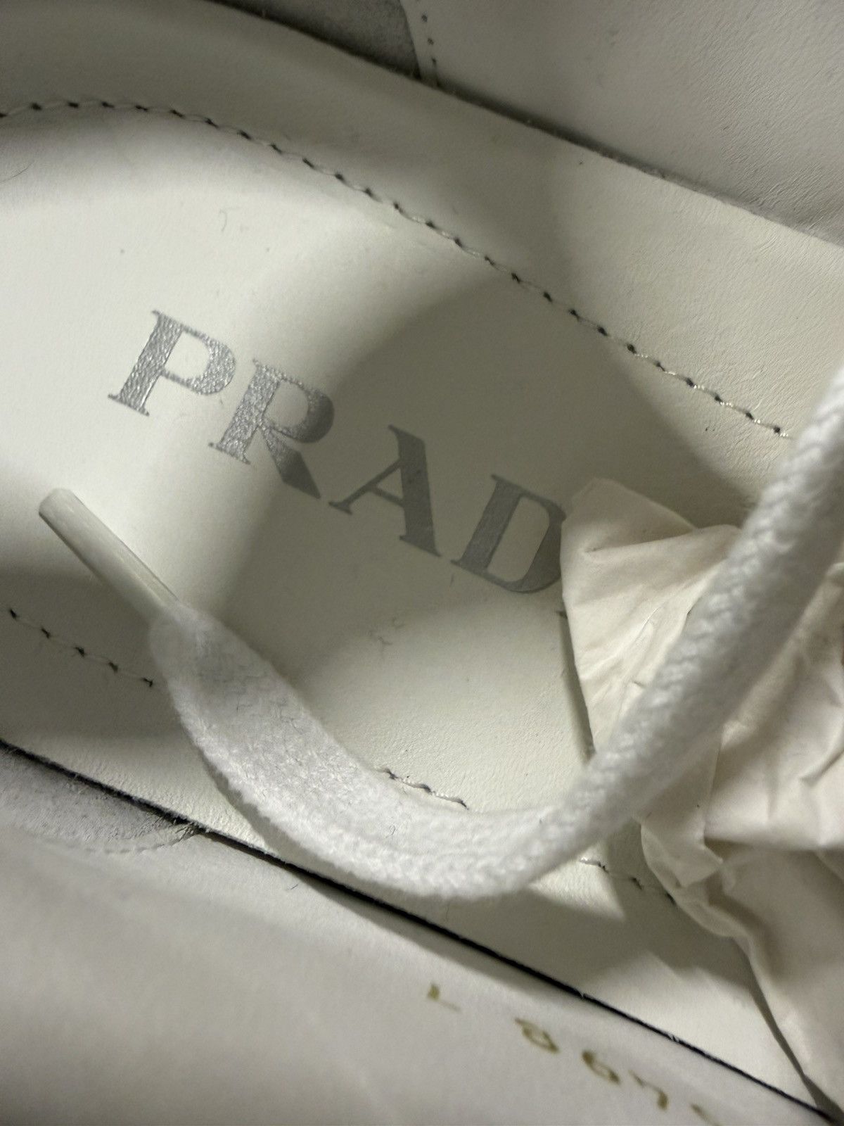 Prada Prada White Leather Sneaker NEW 1000$ Size US 8 / EU 41 - 7 Thumbnail