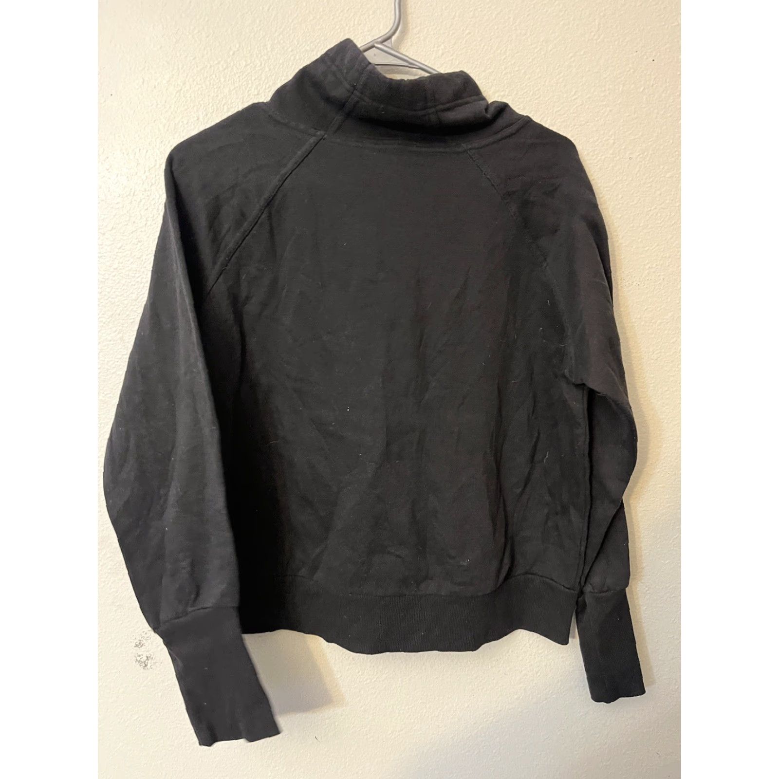 Bebe VINTAGE Bebe Sport Women Top Cowl Neck Pouch Front Long Sleeve Black L Sweatshirt 90s Logo Jersey All Seasons Men/Women? Size L / US 10 / IT 46 - 4 Thumbnail