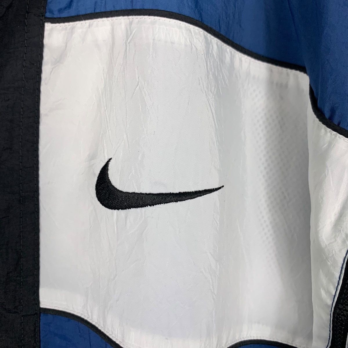 Nike Vintage 90's NIKE Big Logo Windbreaker Jacket #0242-C11 Size US M / EU 48-50 / 2 - 8 Thumbnail