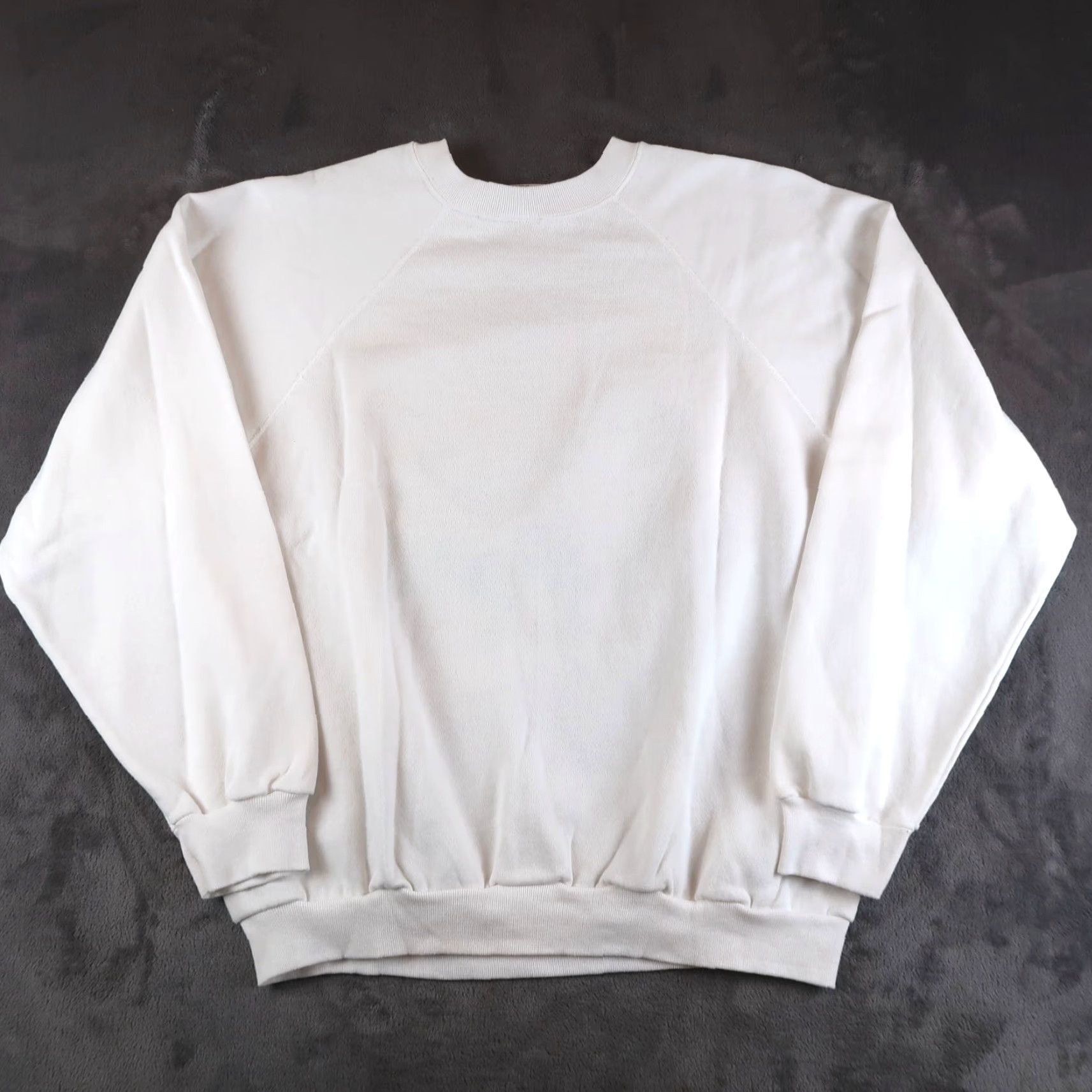 Vintage VINTAGE 90s Men's Sweatshirt Crew Neck 1996 Toyota Gator Bowl 50th Anniversary XL White Graphic Print USA Made Size US XL / EU 56 / 4 - 2 Thumbnail