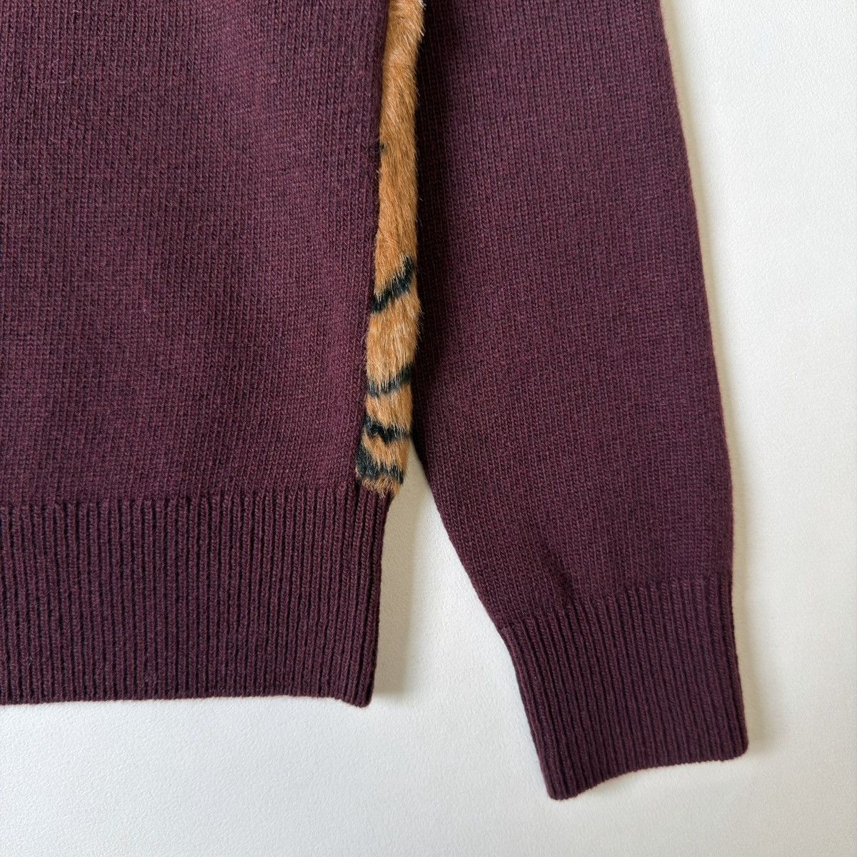 Dries Van Noten A/W 16 ‘Faux Tiger Fur’ Front Sweater Size M / US 6-8 / IT 42-44 - 16 Thumbnail