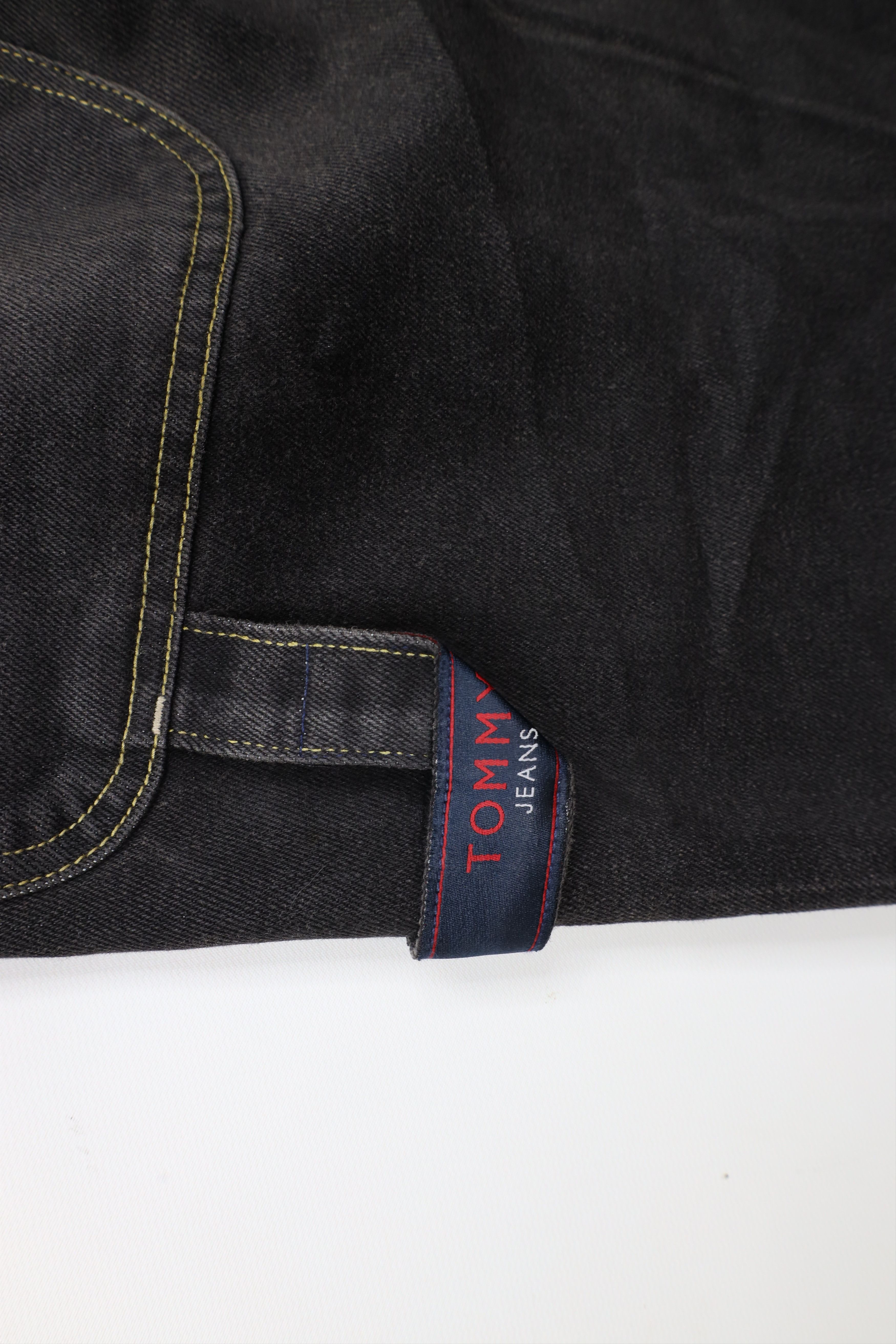 Tommy Hilfiger × Vintage Vintage 90s Tommy Hilfiger Baggy Fit Wide Leg Denim Jeans Size US 40 / EU 56 - 16 Thumbnail