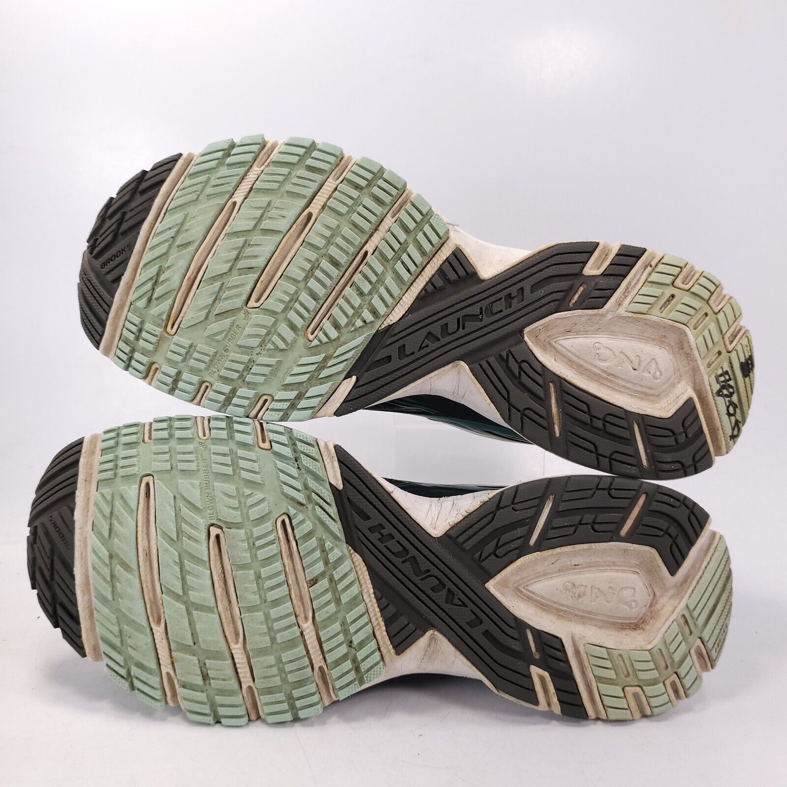 Brooks Brooks Launch 4 Shoe Womens Size 7.5 1202341B077 Black Green Size US 7.5 / IT 37.5 - 7 Thumbnail