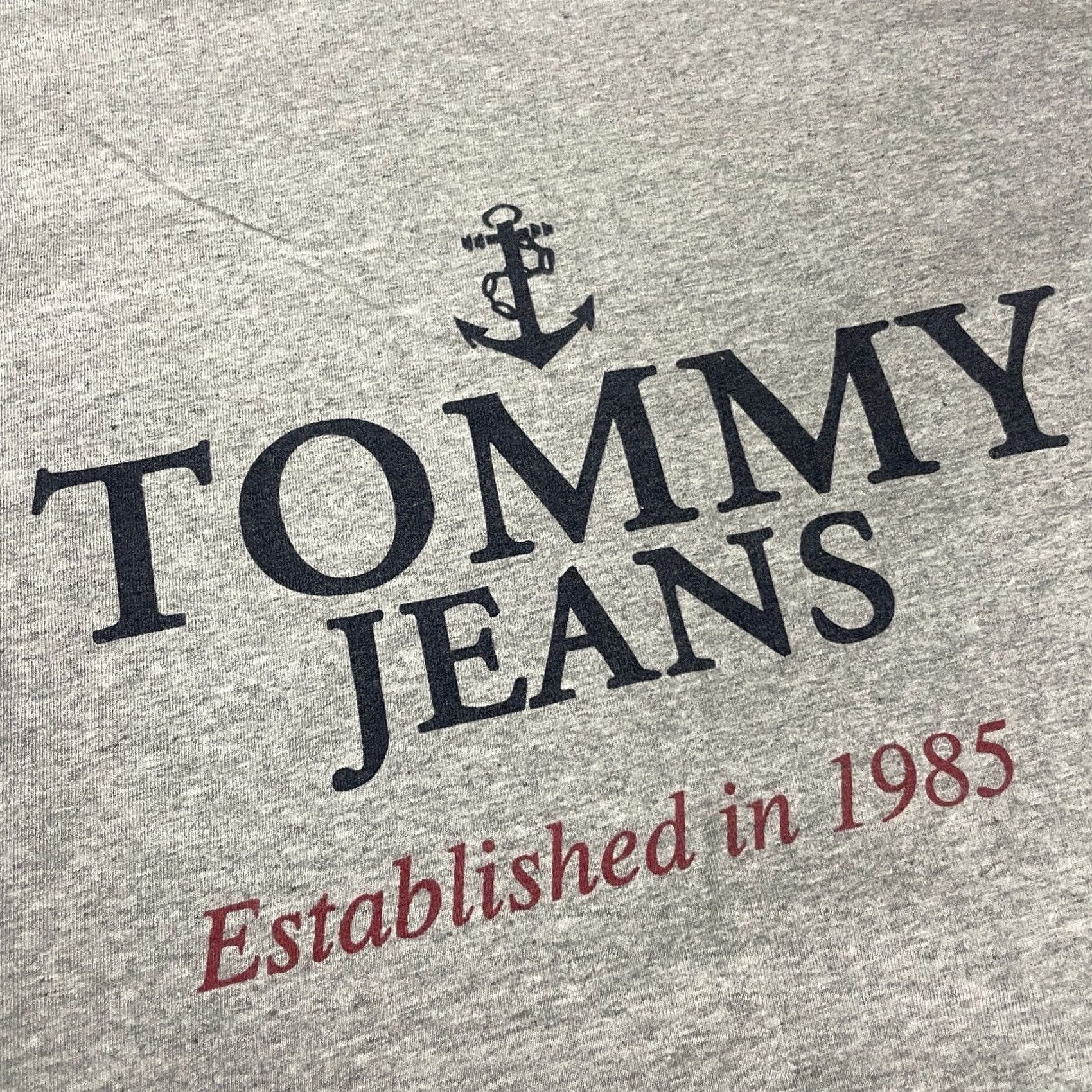 Tommy Hilfiger VINTAGE Tommy Hilfiger Shirt Mens M Gray 90s Made USA TH Tommy Jeans Logo Crew Neck Short Sleeve T-Shirt Size US M / EU 48-50 / 2 - 3 Thumbnail
