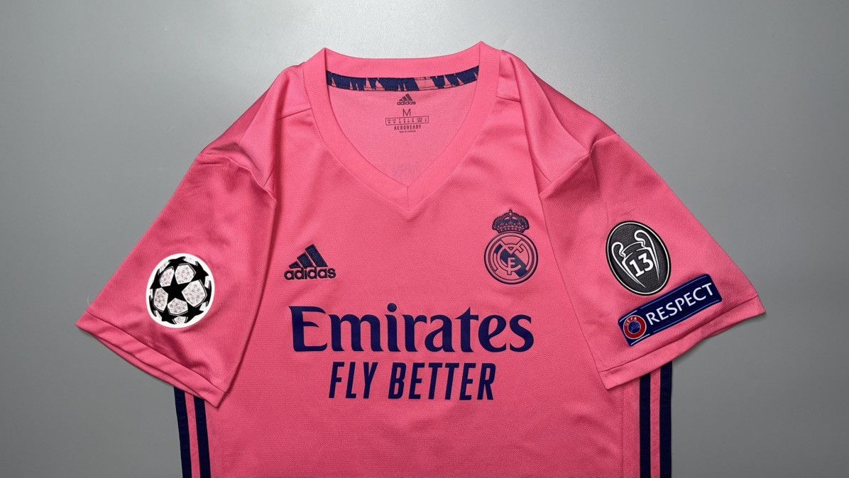 Vintage REAL MADRID ADIDAS 2020/2021 FOOTBALL AWAY JERSEY #8 KROOS Size US M / EU 48-50 / 2 - 3 Thumbnail