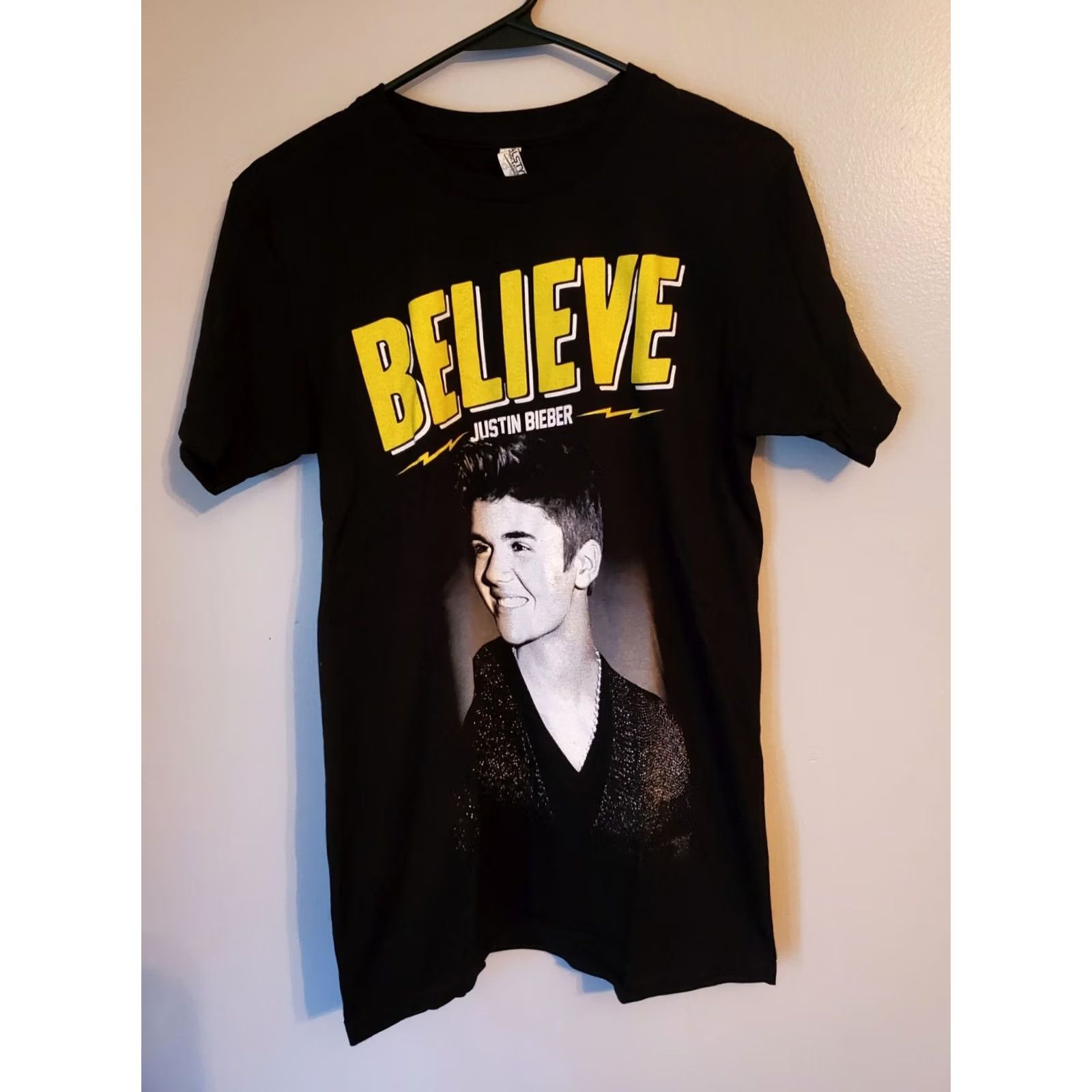 Olive JUSTIN BIEBER CONCERT T SHIRT Believe Live Tour 2013 2-Sided SMALL Black Alstyle Crew Neck Short Sleeve Men's 100% Cotton 2010-2019 Vintage No Size US S / EU 44-46 / 1 - 2 Thumbnail
