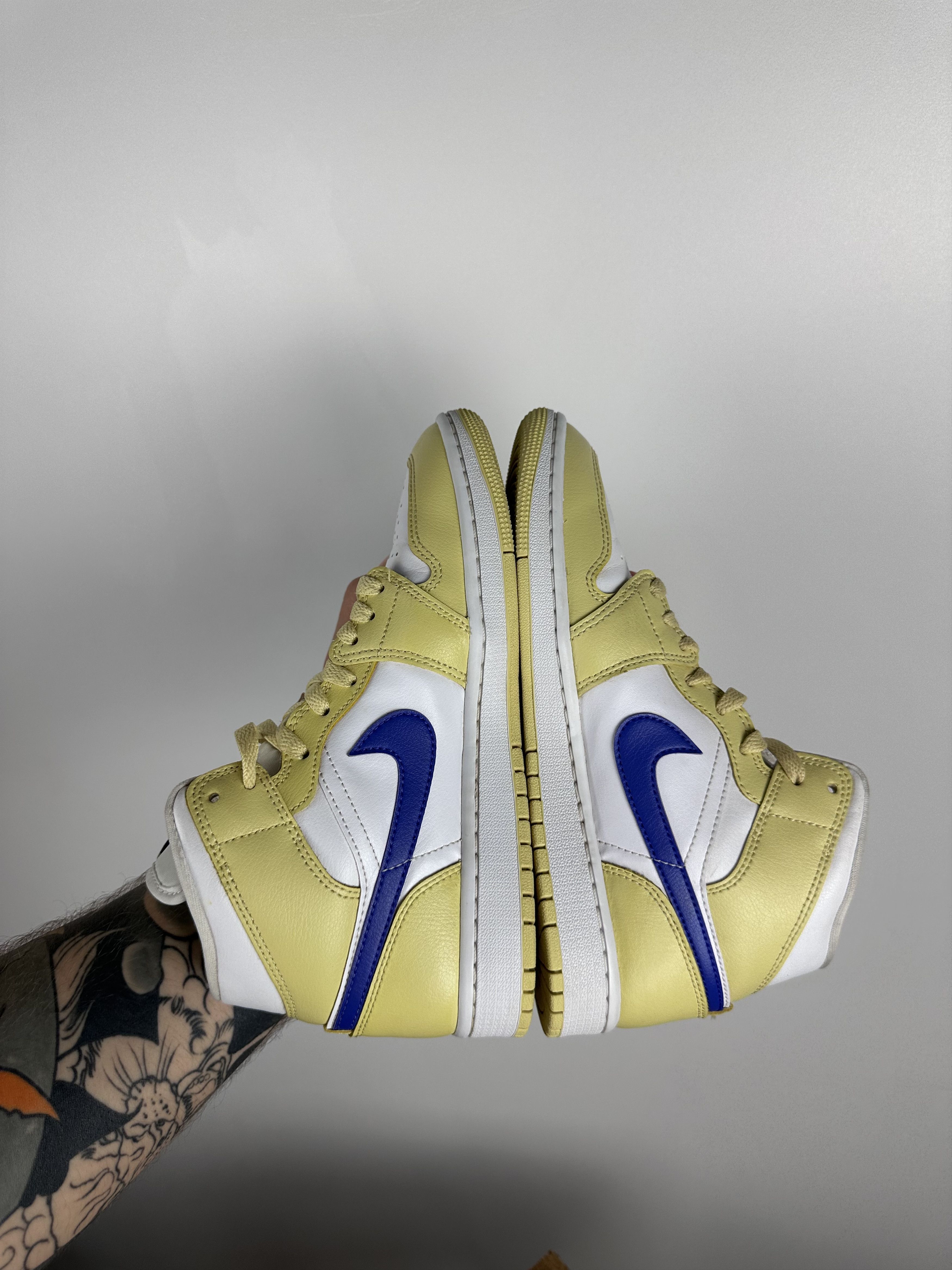 Jordan Brand Nike Air Jordan 1 Mid Shoes Lemon Wash Lapis Size US8 Size US 8 / IT 38 - 6 Thumbnail