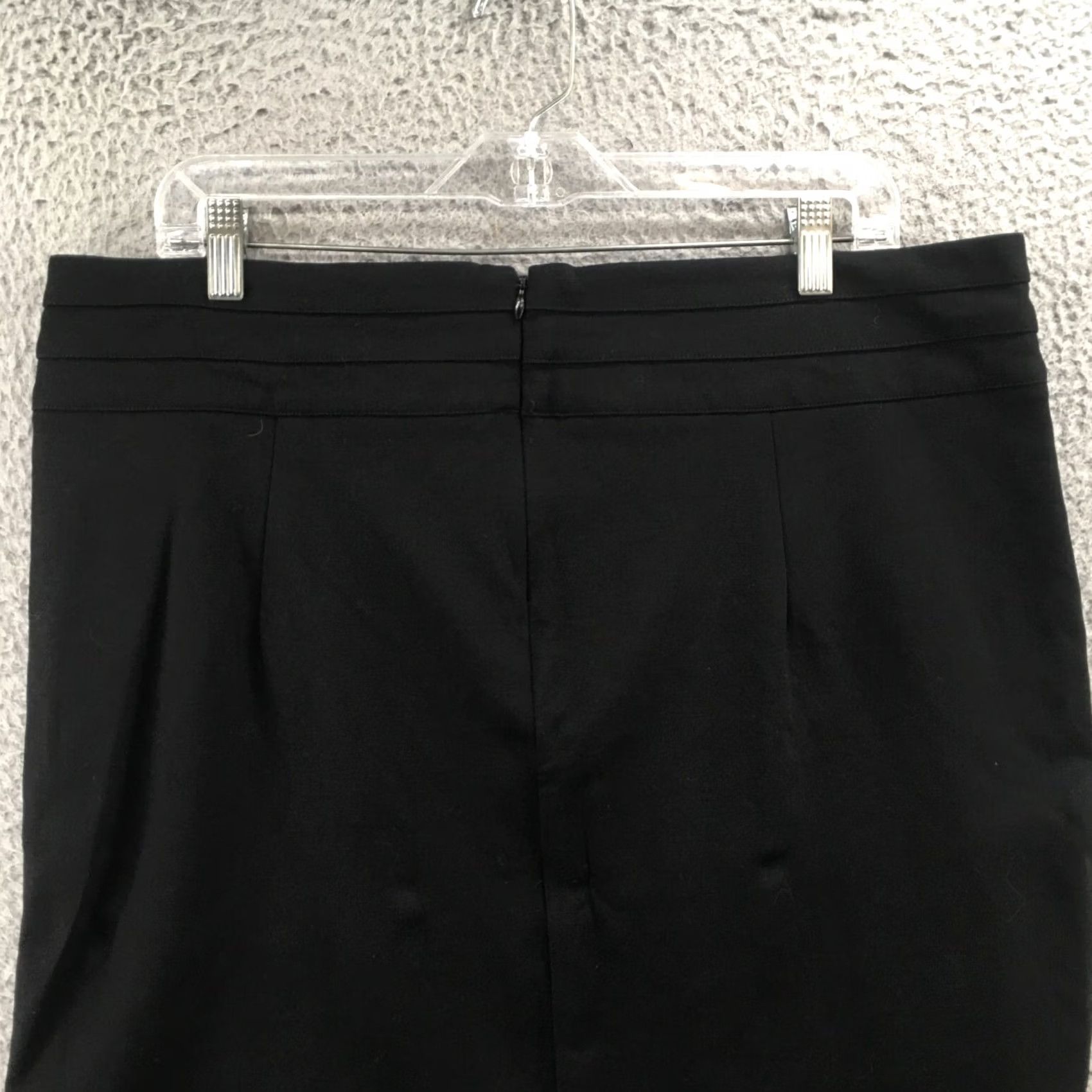 Vintage CAbi Pencil Skirt Womens 16 Black Back Zip Straight Knee Length Casual Skirt Size 38" / US 16 / IT 52 - 7 Thumbnail