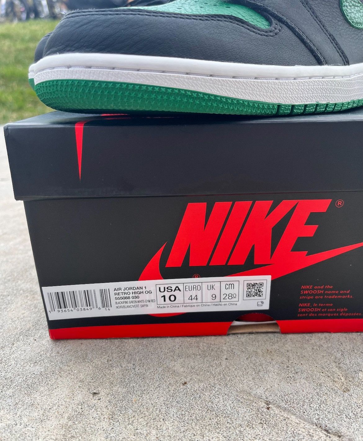 Jordan Brand Jordan 1 retro OG pine green Size US 10 / EU 43 - 7 Thumbnail