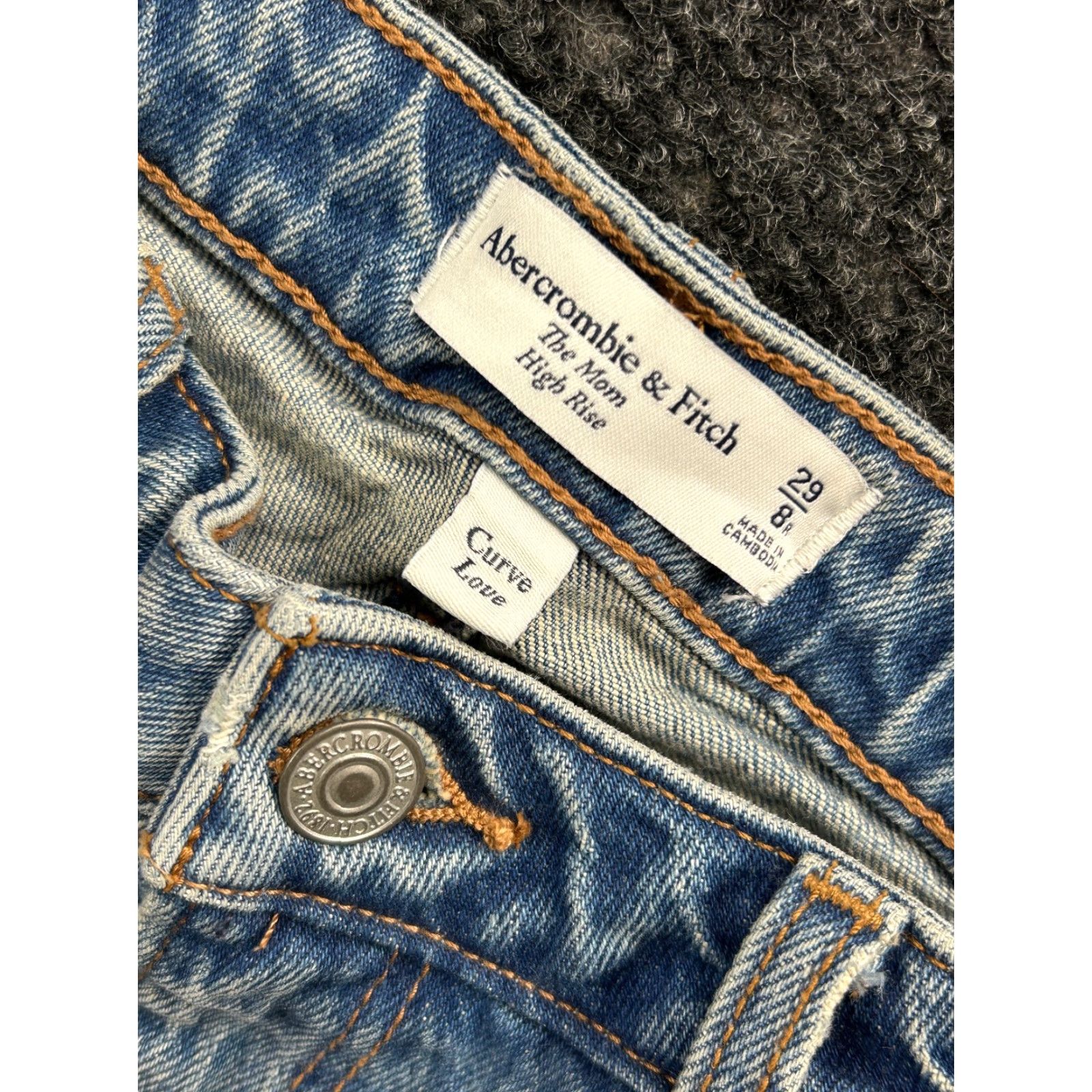 Abercrombie & Fitch Abercrombie & Fitch Womens Jeans Mom High Rise 29 Distressed Blue 8R Regular Denim 5-Pocket Womens Size 30" / US 8 / IT 44 - 2 Thumbnail
