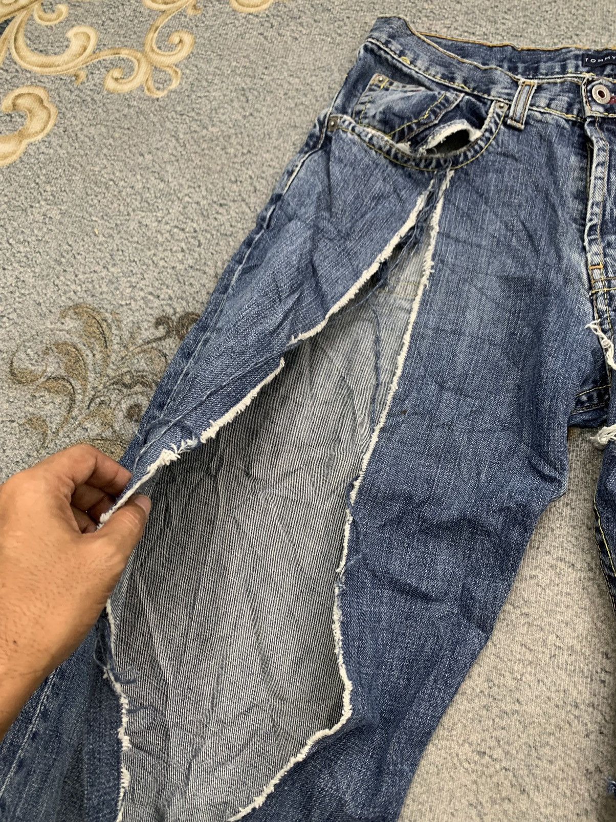 Tommy Hilfiger Distress Tommy Hilfiger Denim Pant Size US 33 - 13 Thumbnail