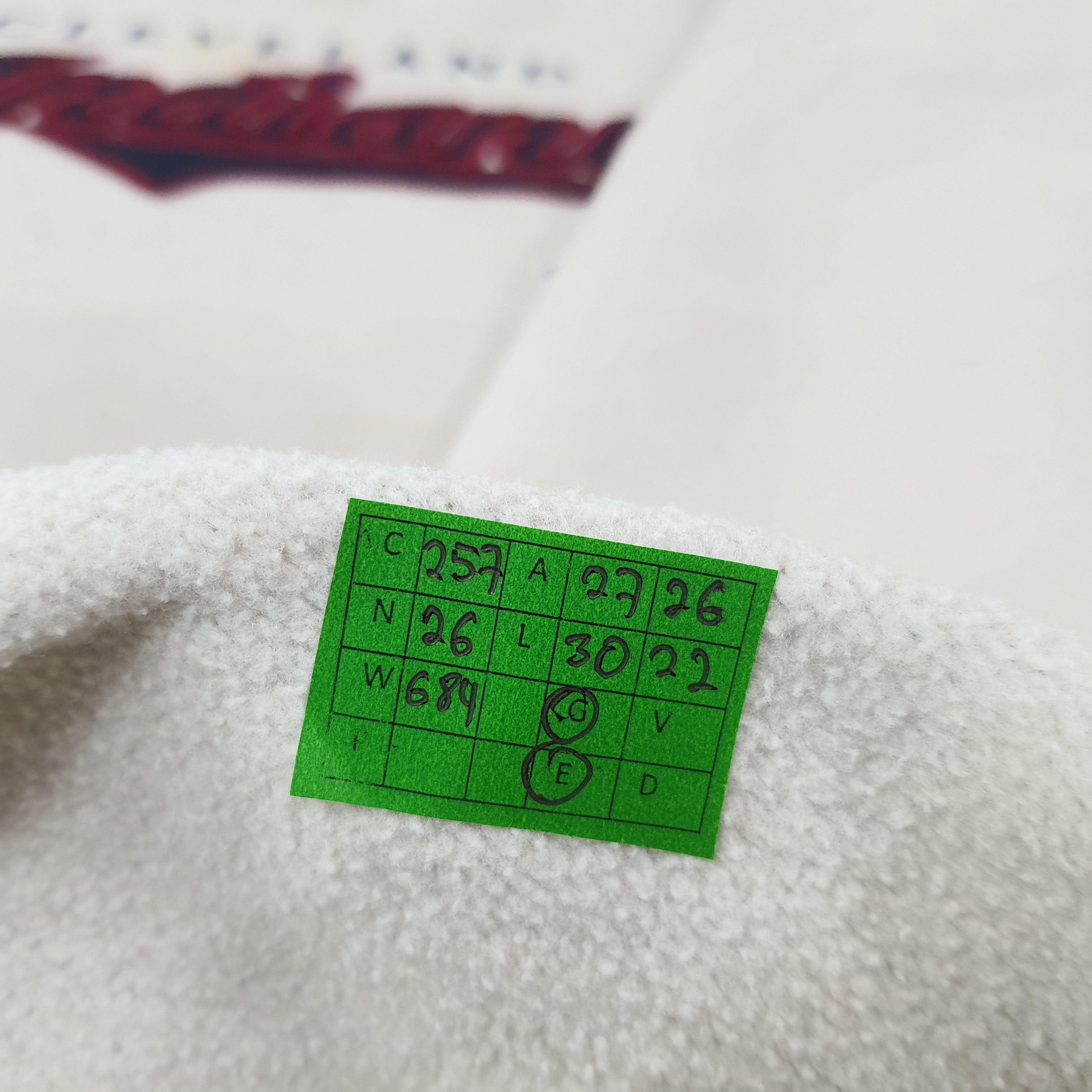 Vintage Vintage Cleveland Indians MLB Sweatshirt C257N26 Size US XXL / EU 58 / 5 - 6 Thumbnail
