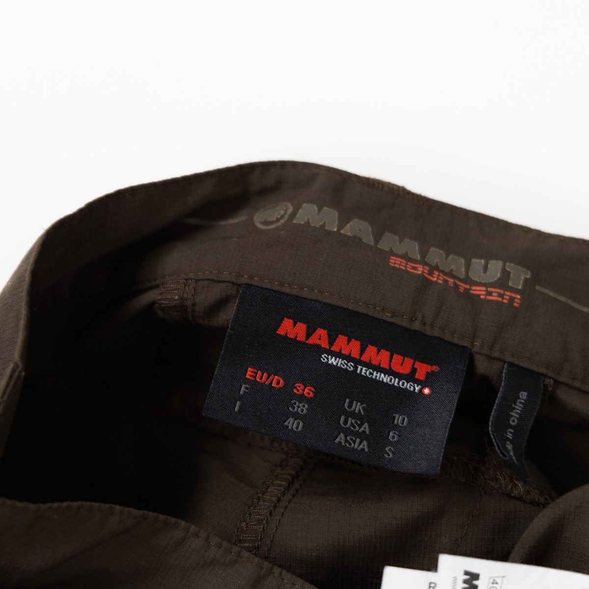 Mammut Mammut Womens Brown Capri Hiking Pants Nylon Outdoor Logo Size 28" / US 6 / IT 42 - 7 Thumbnail