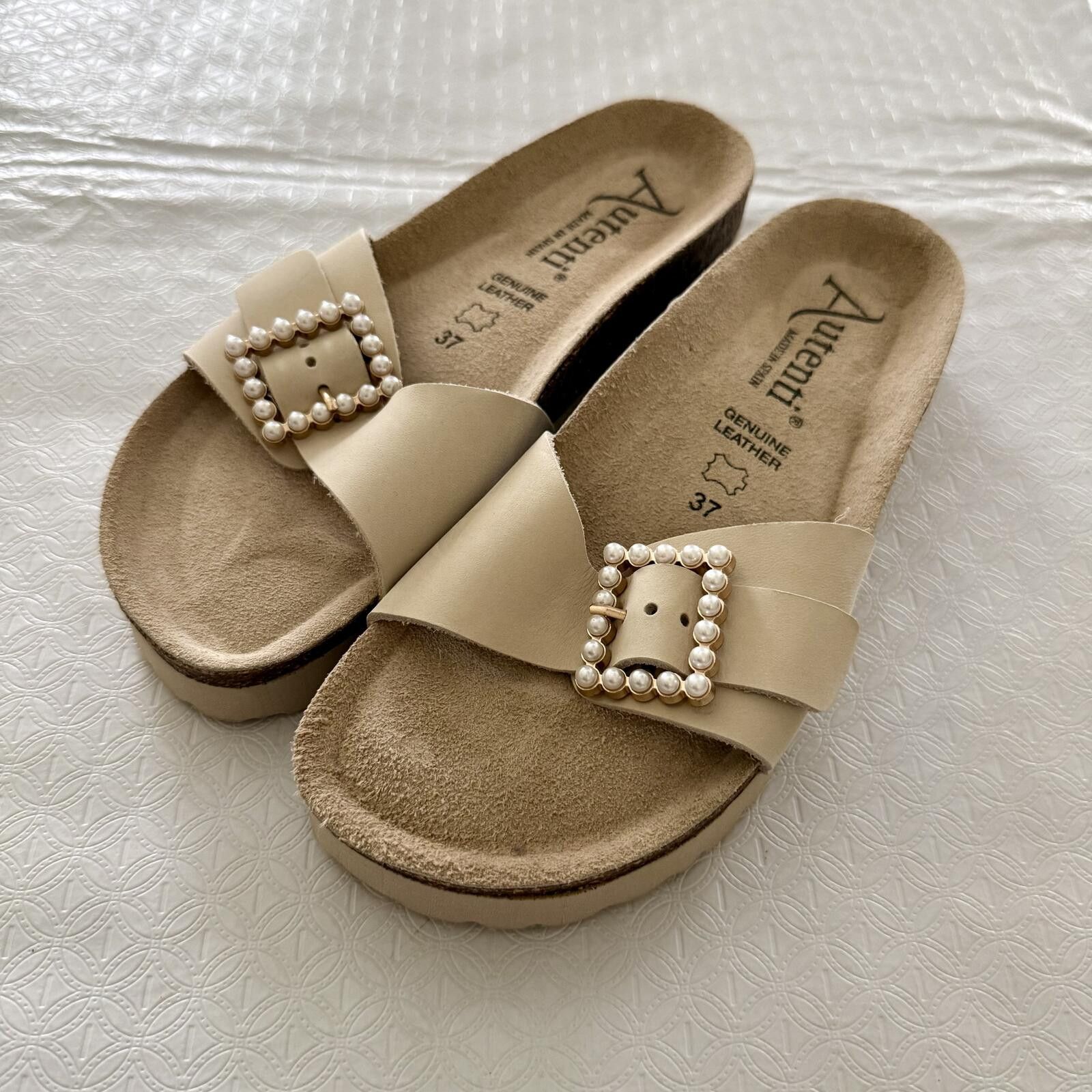 Chase Authentics Autenti Beige Genuine Leather Slide Sandals Size US 6 / IT 36 - 1 Thumbnail