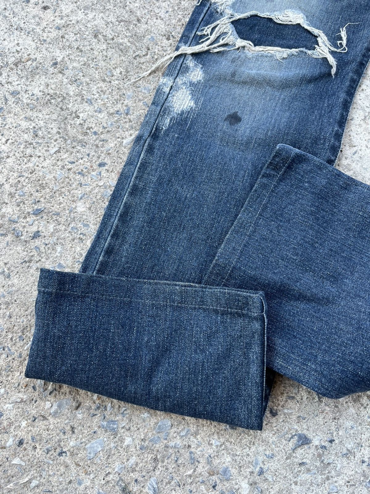 Tornado Mart TORNADO MART DISTRESSED FLARED JEANS Size US 36 / EU 52 - 4 Thumbnail