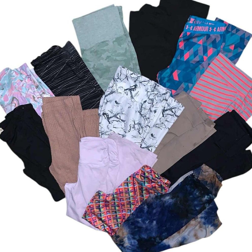 Other 30 Pair Athletic Leggings Yoga Pants Flare/Straight Small Size 26" / US 2 / IT 38 - 1 Thumbnail