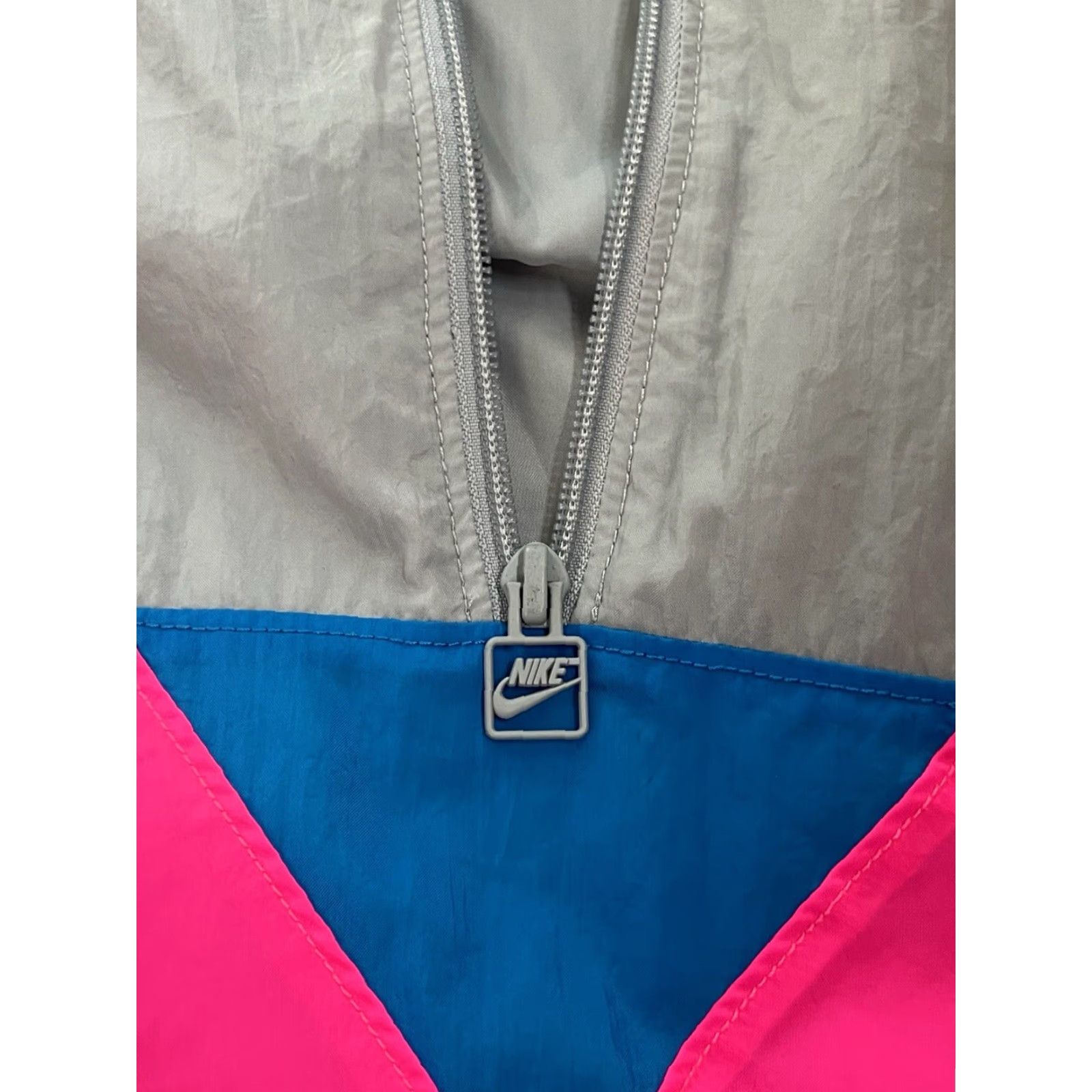 Nike VINTAGE Nike Anorak Jacket Mens Small 1/2 Zip Neon Pink Trim Gray Light 2018 EUC Size US S / EU 44-46 / 1 - 4 Thumbnail