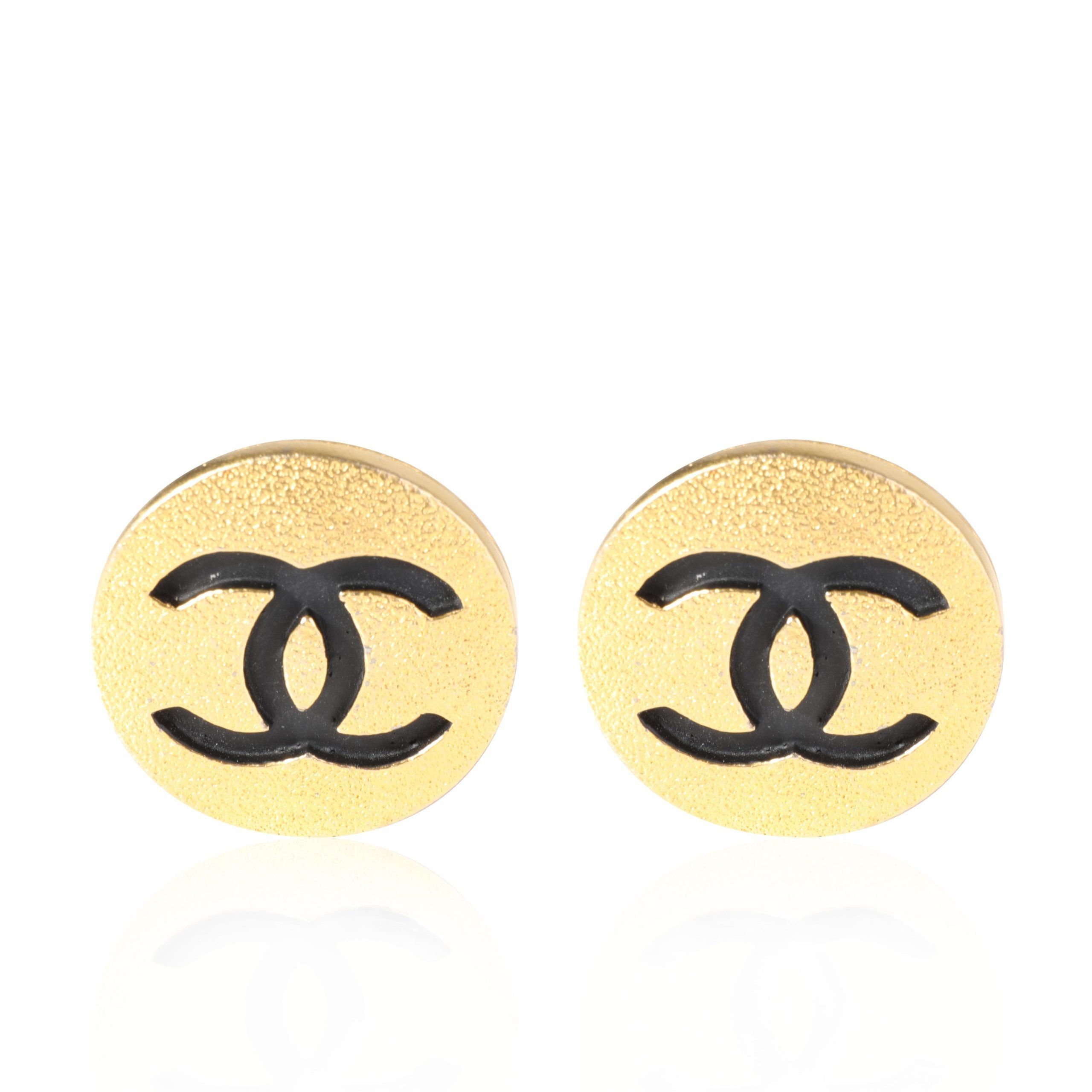 Chanel Gold Tone Chanel Large CC Button Earring Size ONE SIZE - 1 Thumbnail