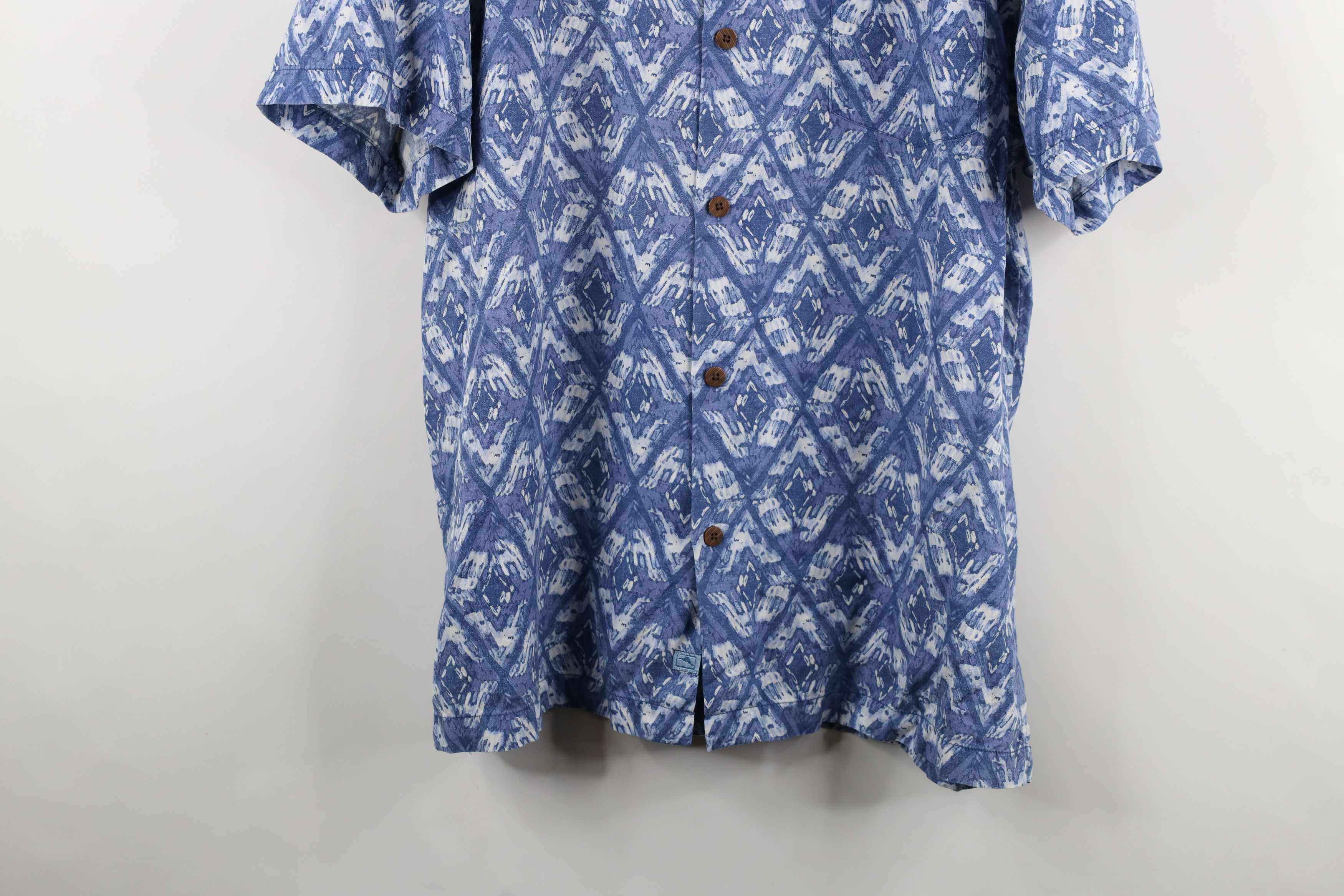 Tommy Bahama × Vintage Vintage Tommy Bahama Silk Blend Short Sleeve Button Shirt Size US XL / EU 56 / 4 - 3 Thumbnail