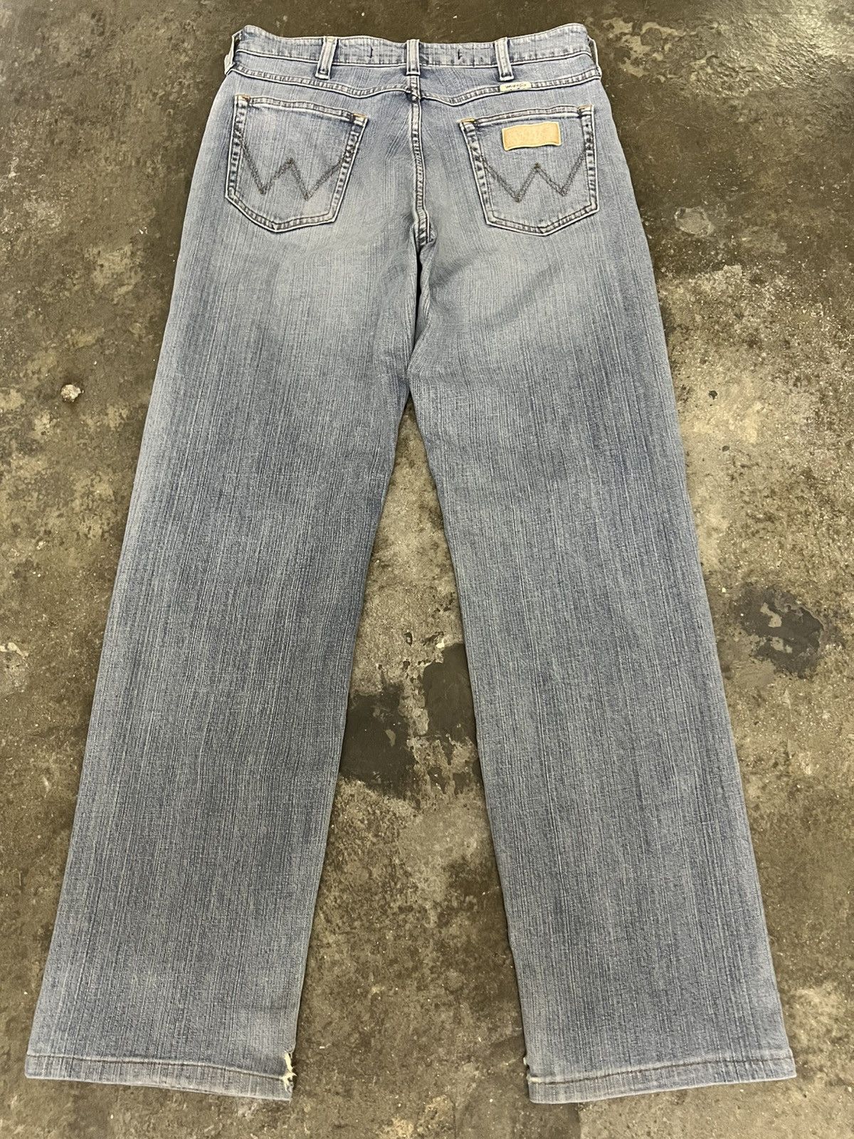 Wrangler Vintage Wrangler Buffalo Head Light Wash Jean Size US 30 / EU 46 - 2 Thumbnail