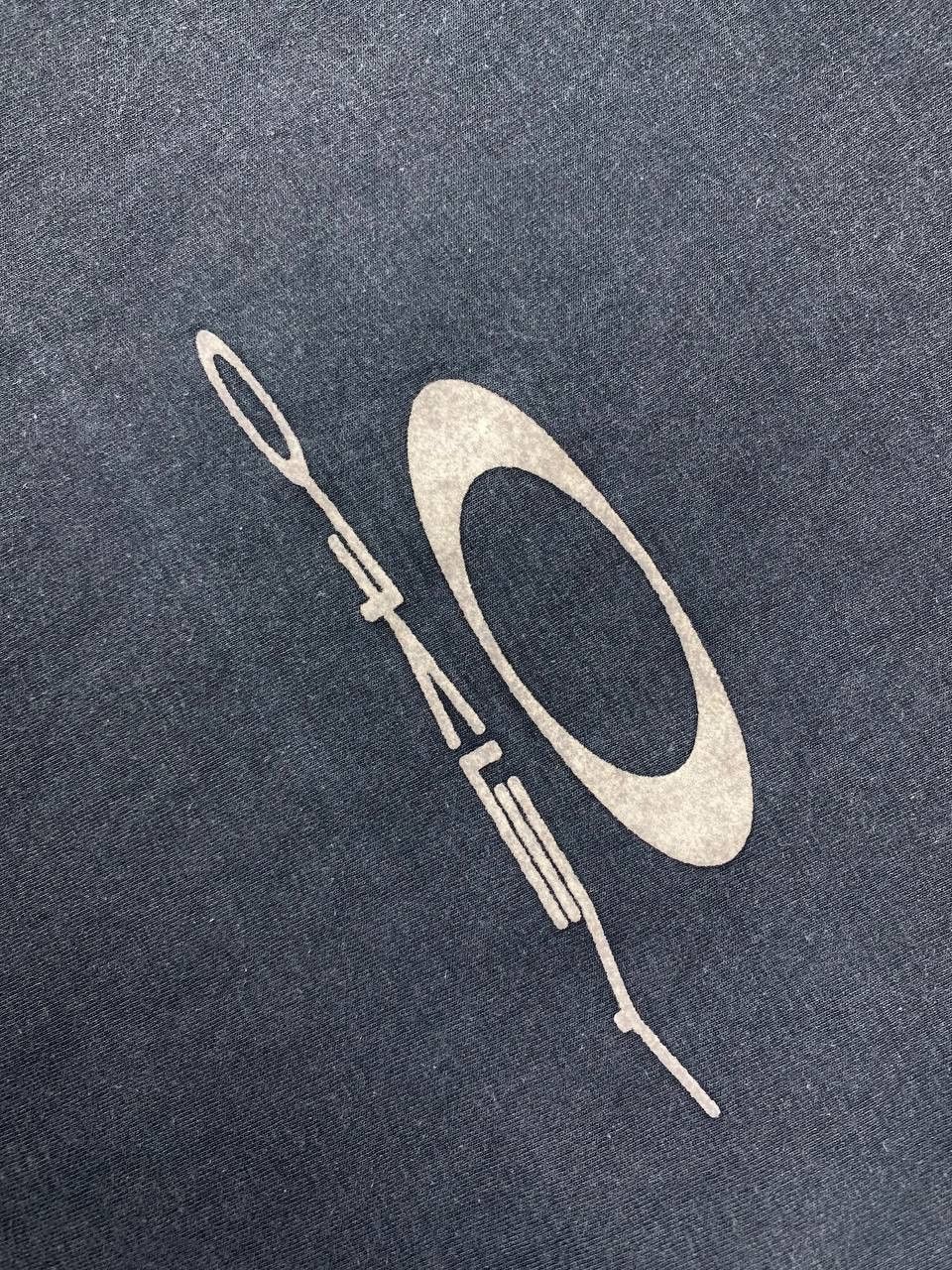 Oakley Vintage Oakley T-Shirt Big Logo Gorpcore Size US XL / EU 56 / 4 - 3 Thumbnail