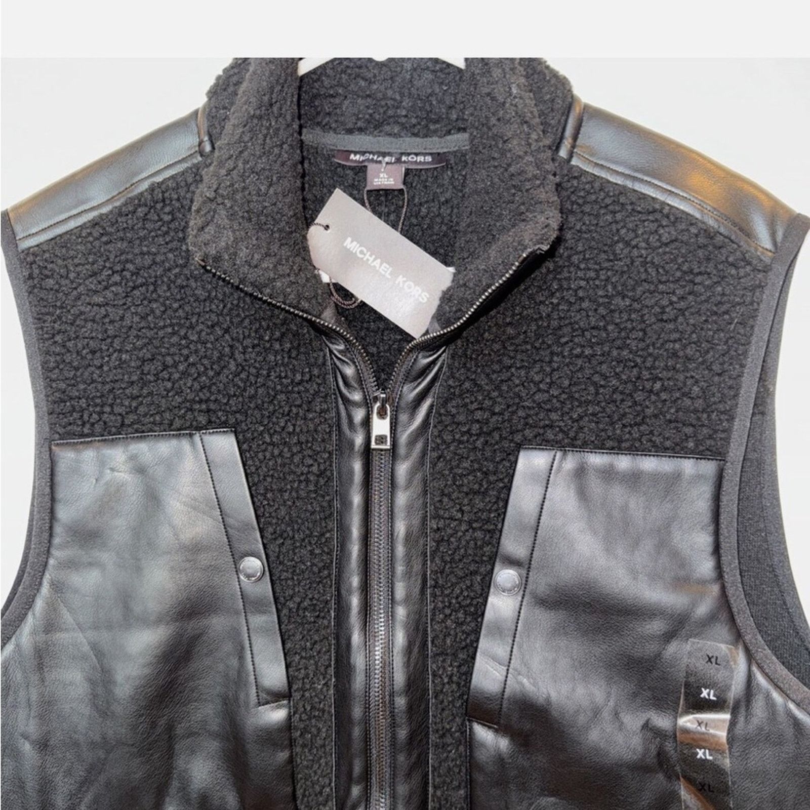 Michael Kors $228 Michael Kors Men’s Vest Black Sherpa Fleece Size US XL / EU 56 / 4 - 4 Thumbnail