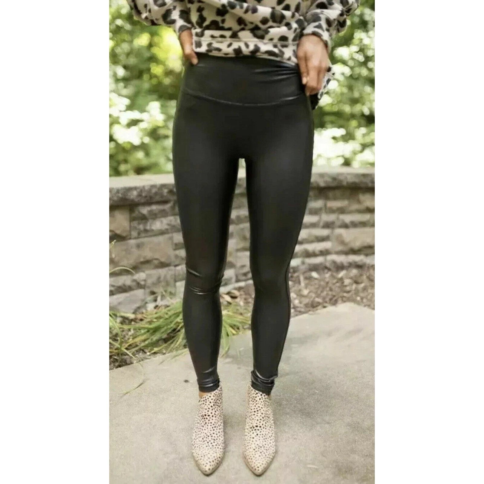 Spanx SPANX FAUX LEATHER LEGGINGS BLACK Size S/P A001534 Size 30" / US 8 / IT 44 - 1 Thumbnail