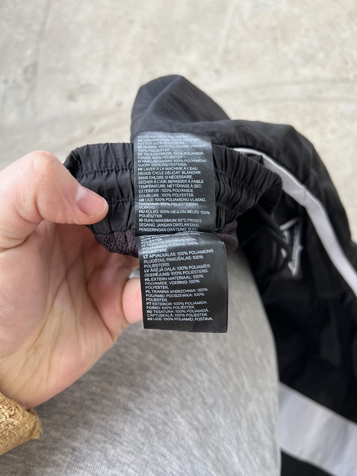 H&M H&M Lover's F.C. Sweatpants Size US 30 / EU 46 - 7 Thumbnail