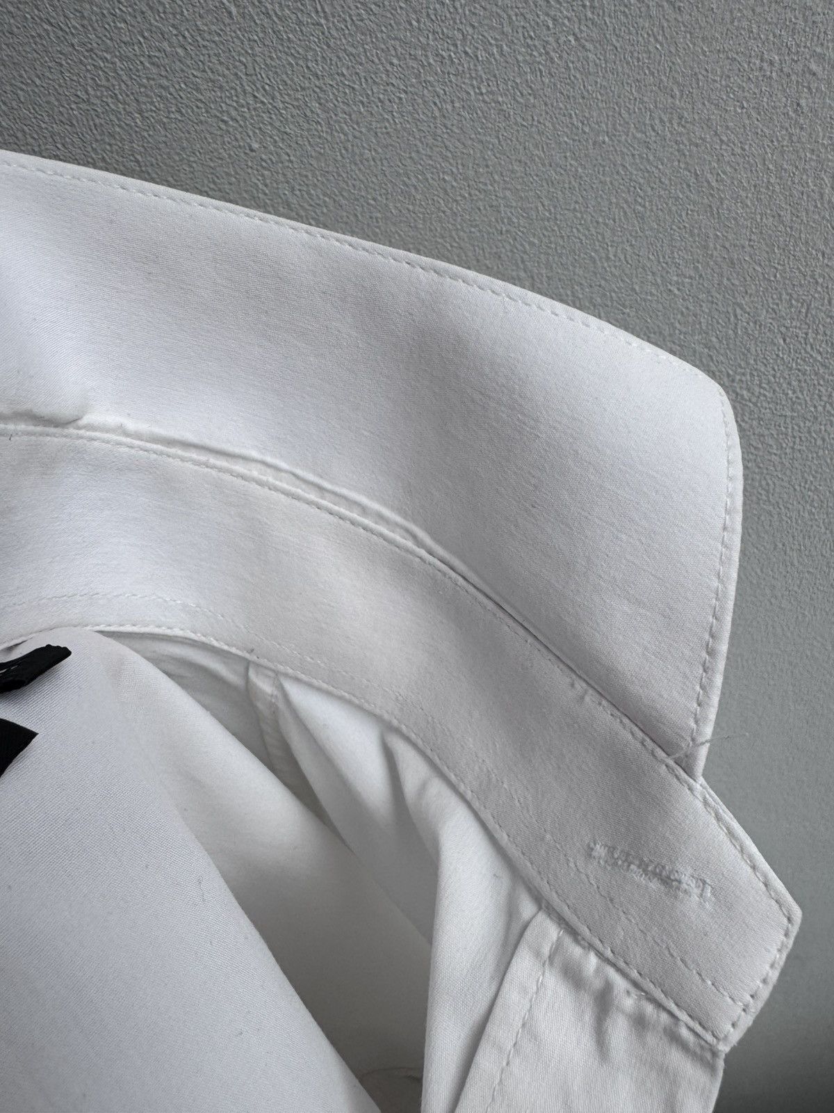 Balmain Balmain Paris White Button Up Shirt T Shirt Tee Big Logo Size US M / EU 48-50 / 2 - 21 Thumbnail