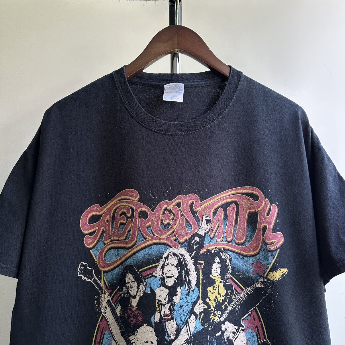 Band Tees VINTAGE Y2K AEROSMITH LET ROCK RULE BAND PROMO TEE Size US XL / EU 56 / 4 - 2 Thumbnail